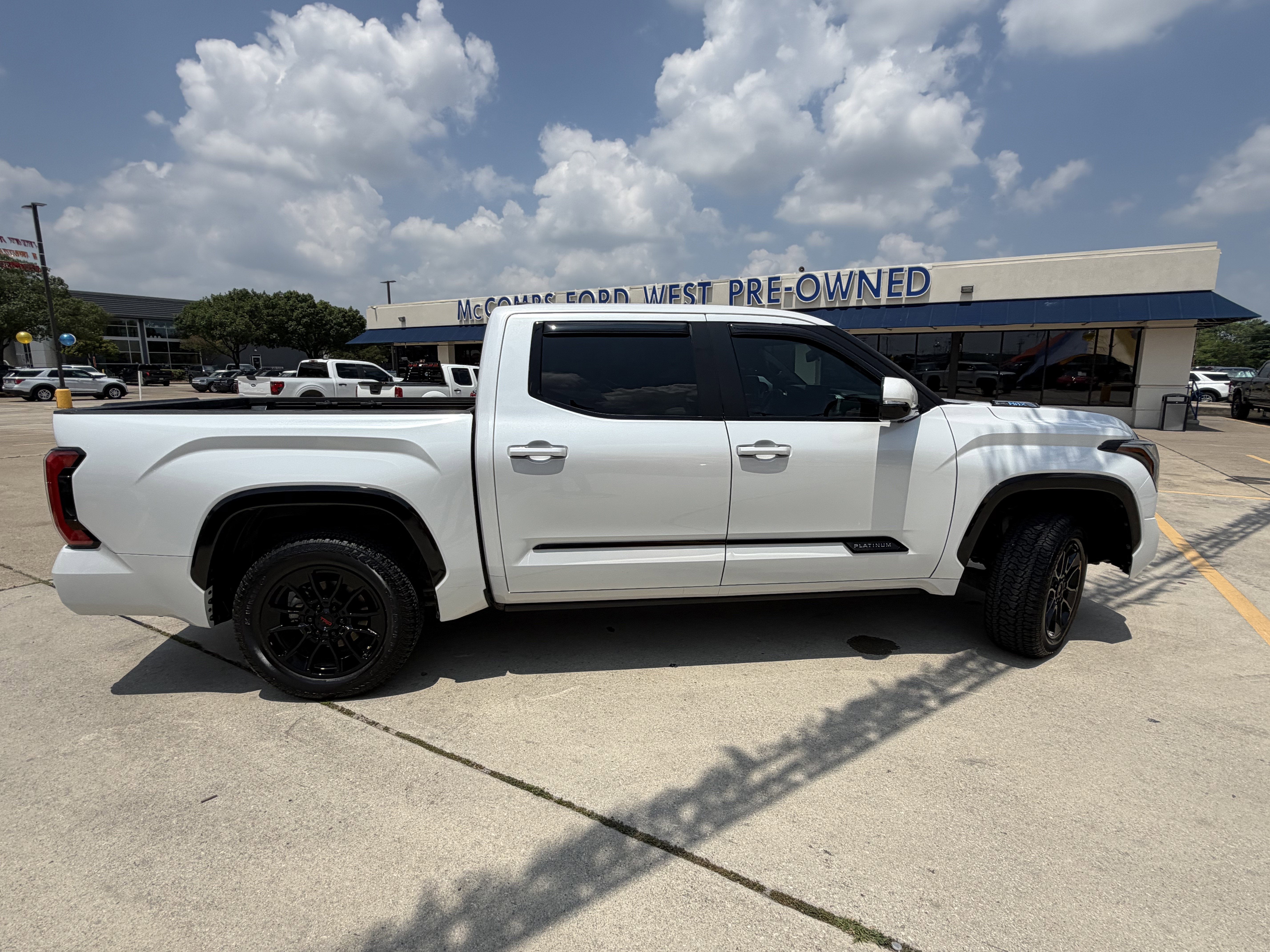 2024 Toyota Tundra Hybrid Platinum