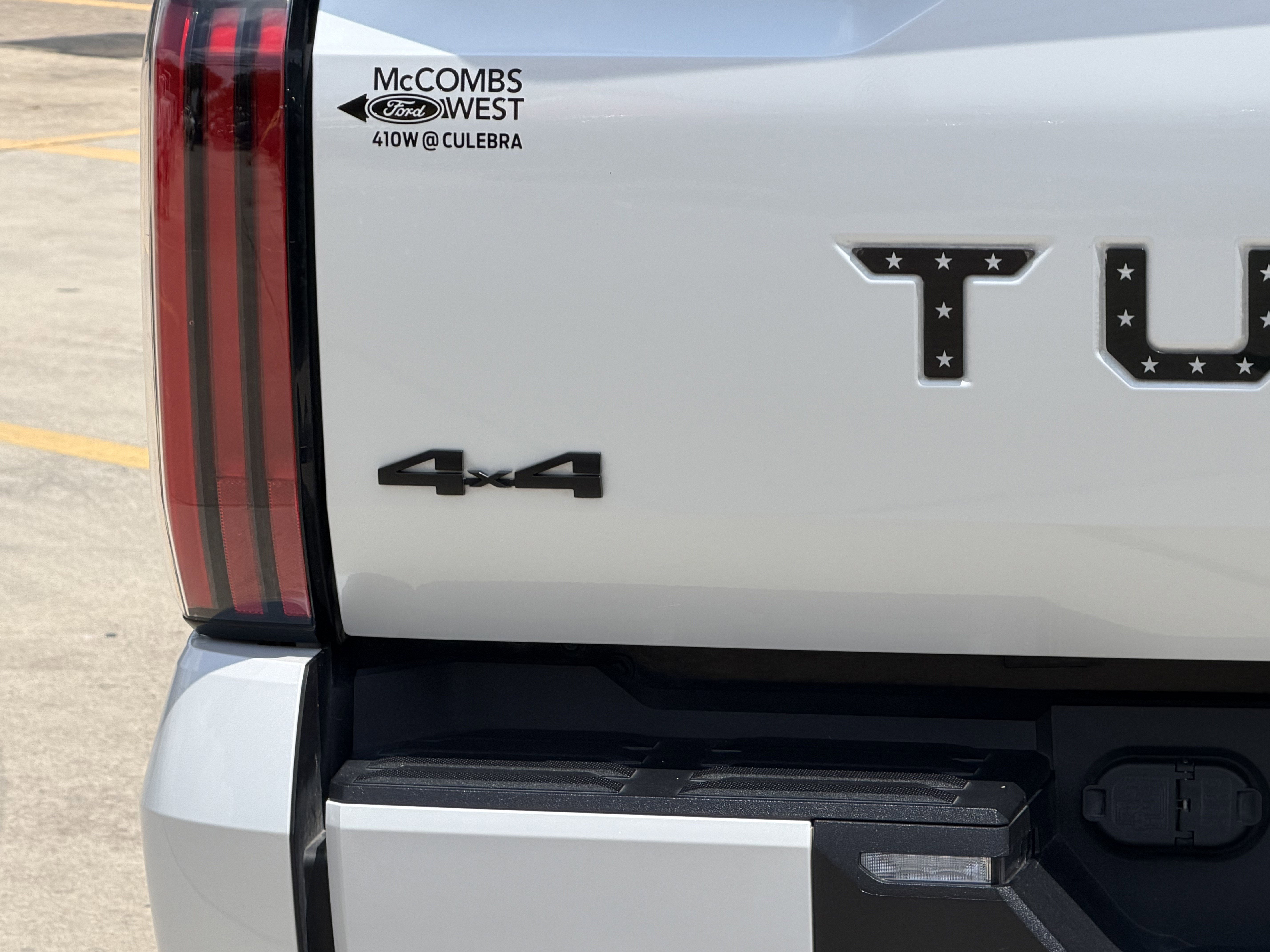 2024 Toyota Tundra Hybrid Platinum