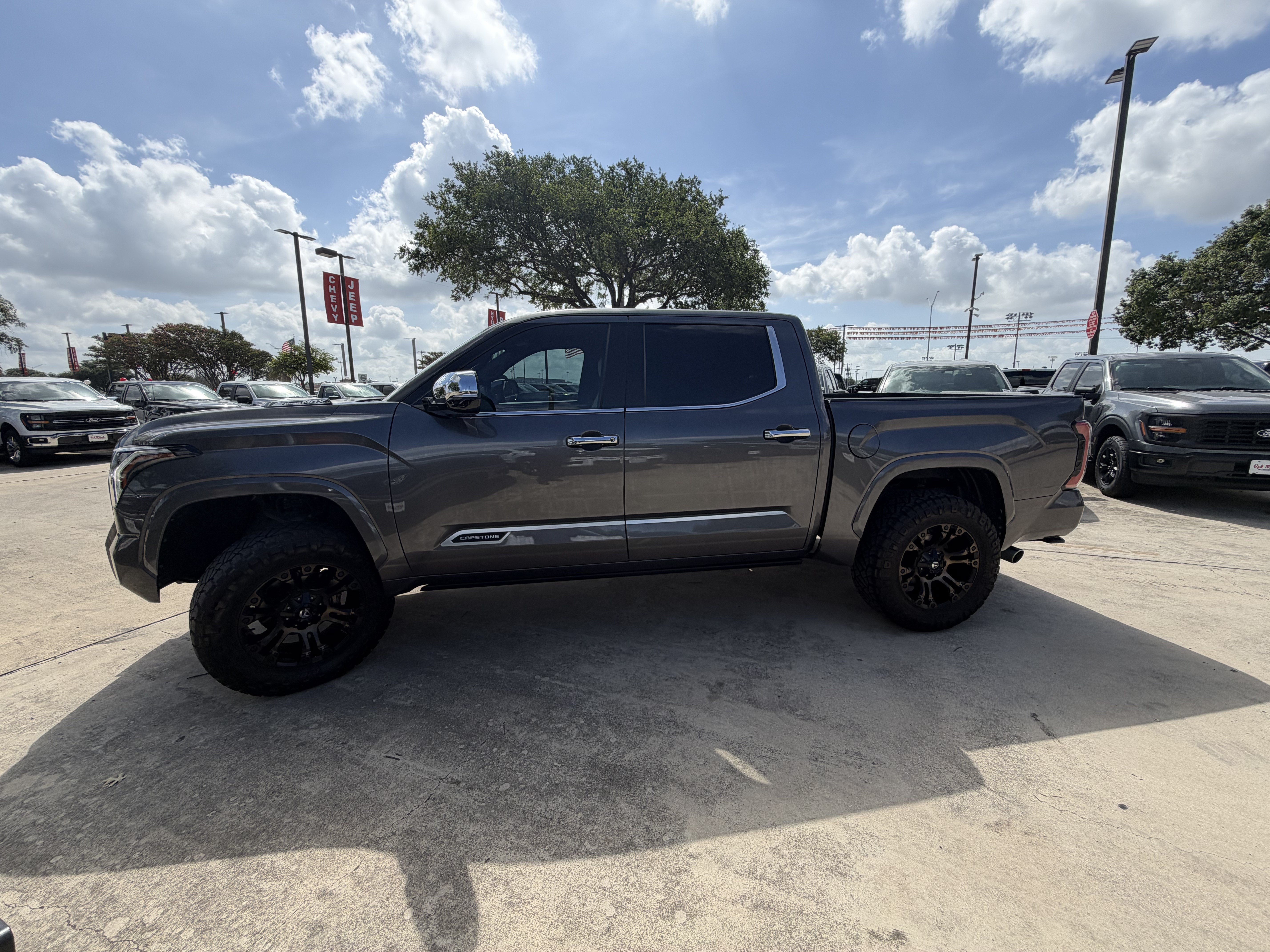 2022 Toyota Tundra Hybrid Capstone