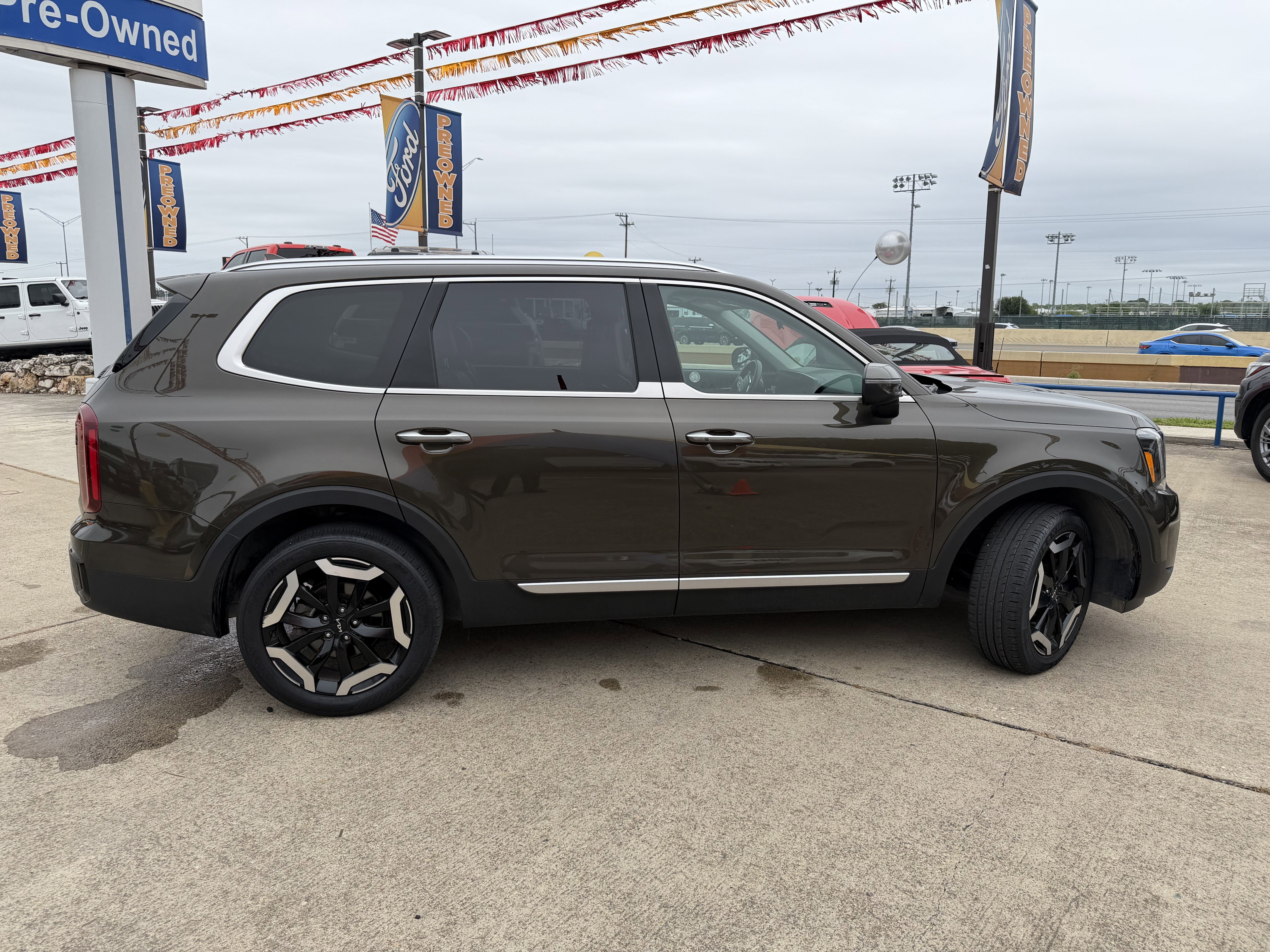 2025 Kia Telluride S