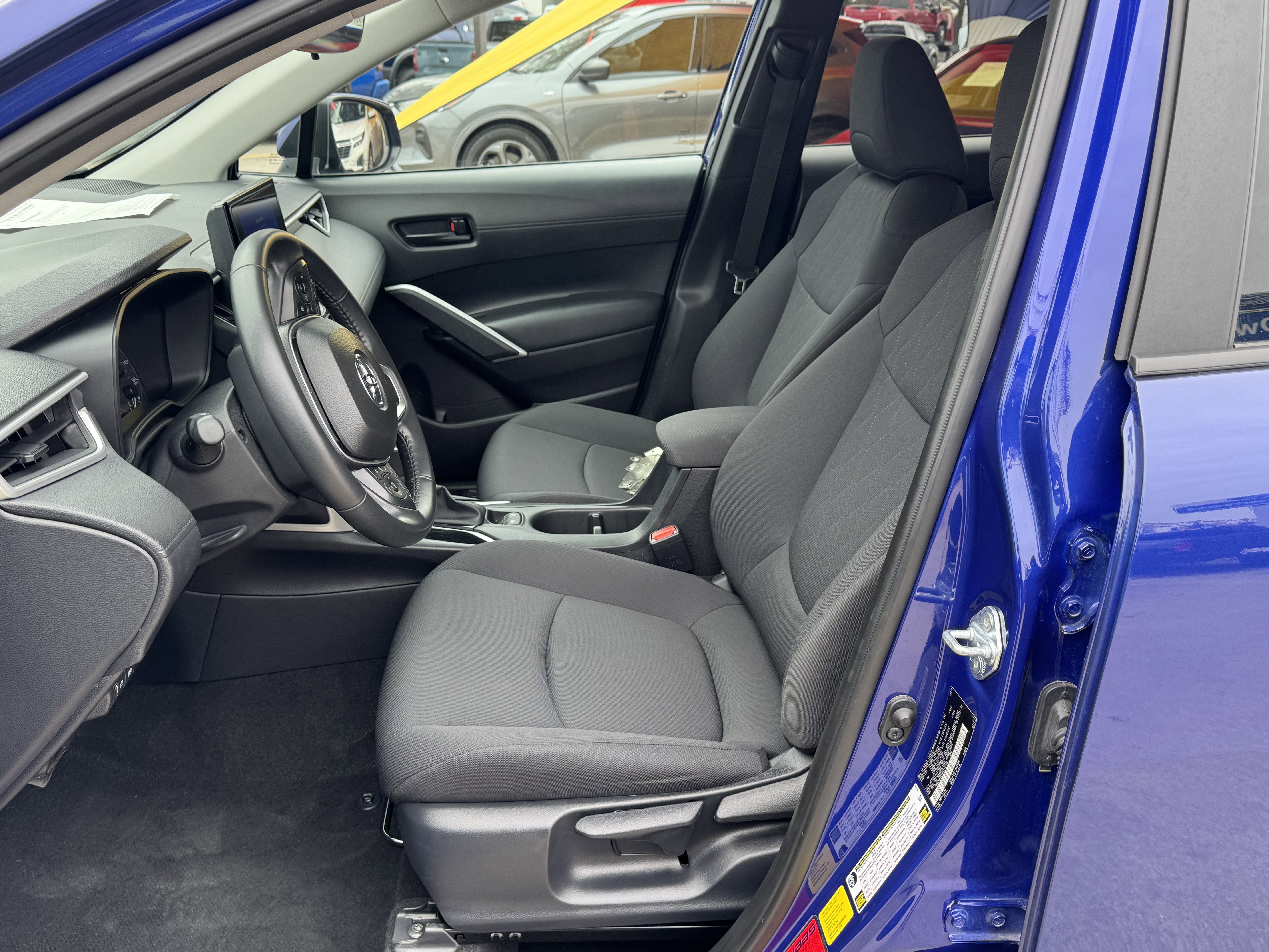 2024 Toyota Corolla Cross LE