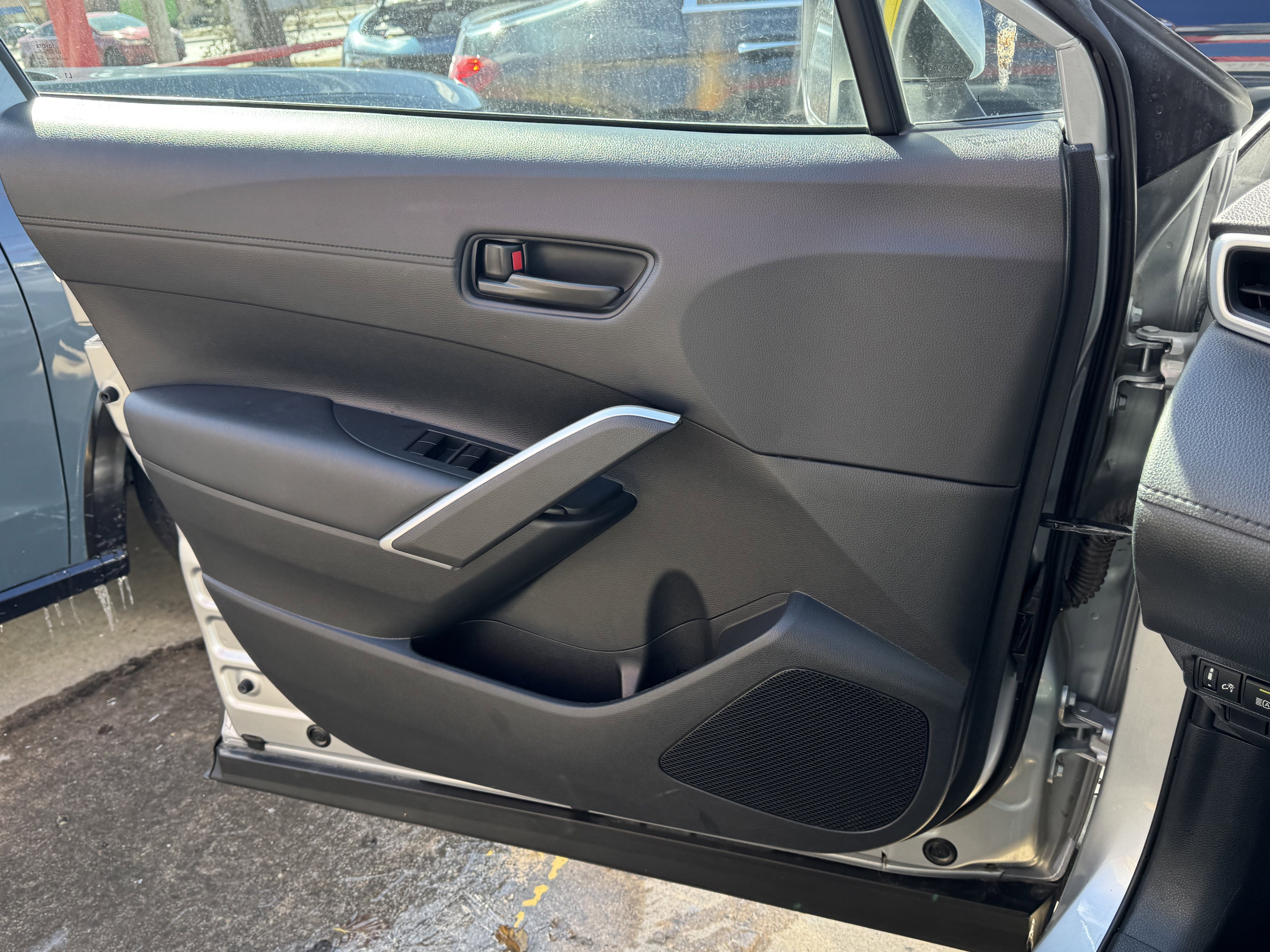 2024 Toyota Corolla Cross Hybrid SE