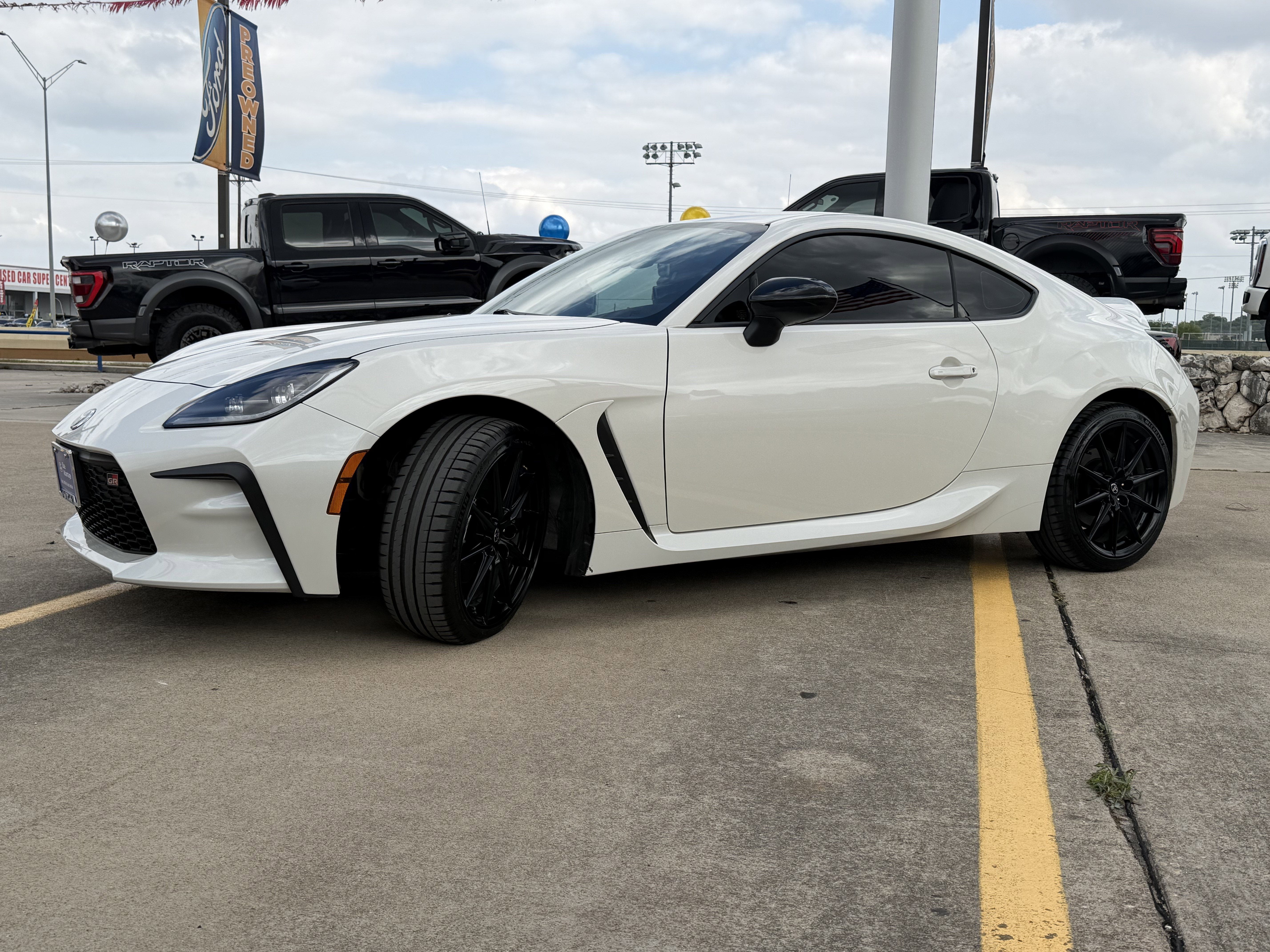 2025 Toyota GR86 Premium