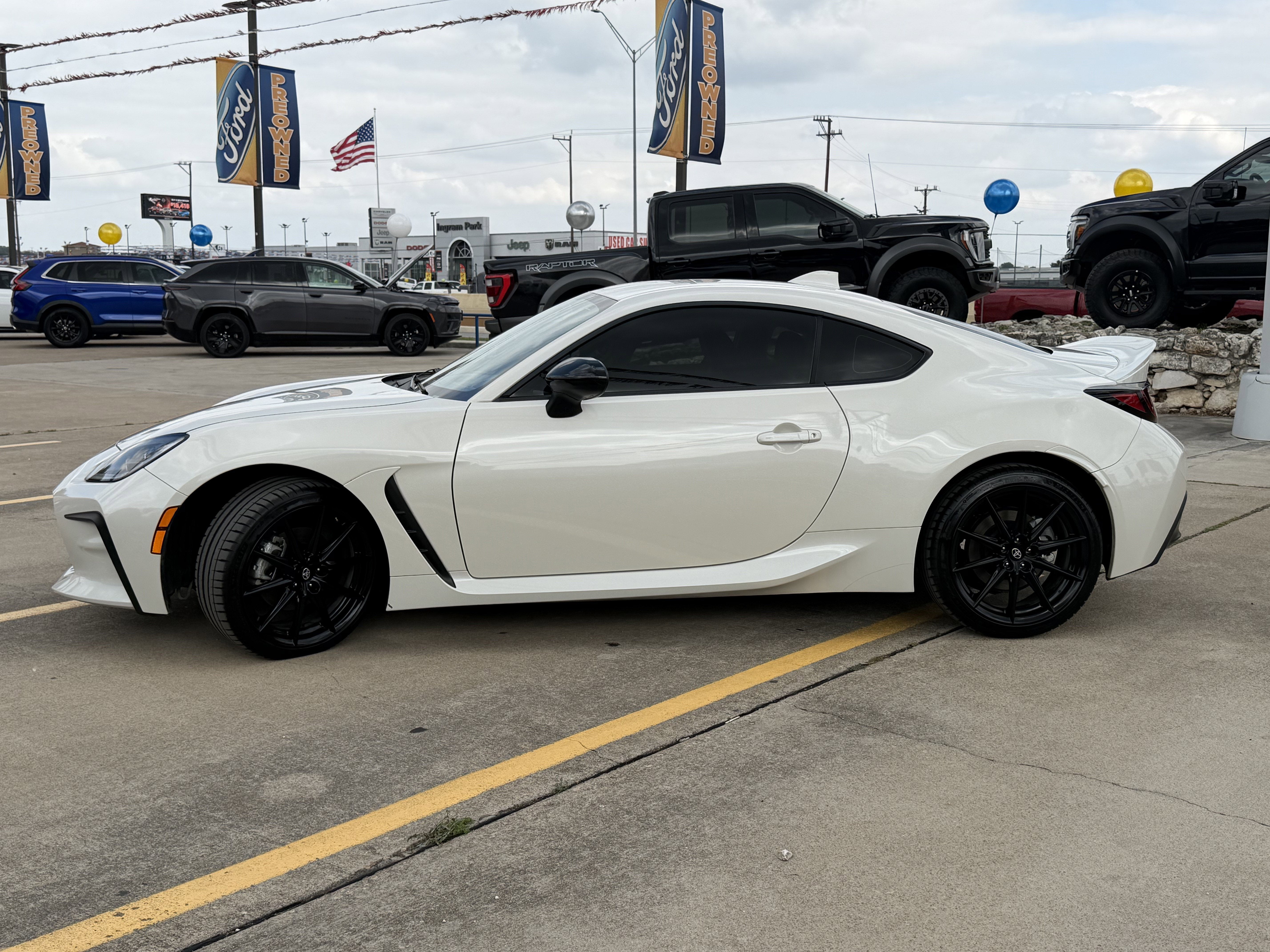 2025 Toyota GR86 Premium