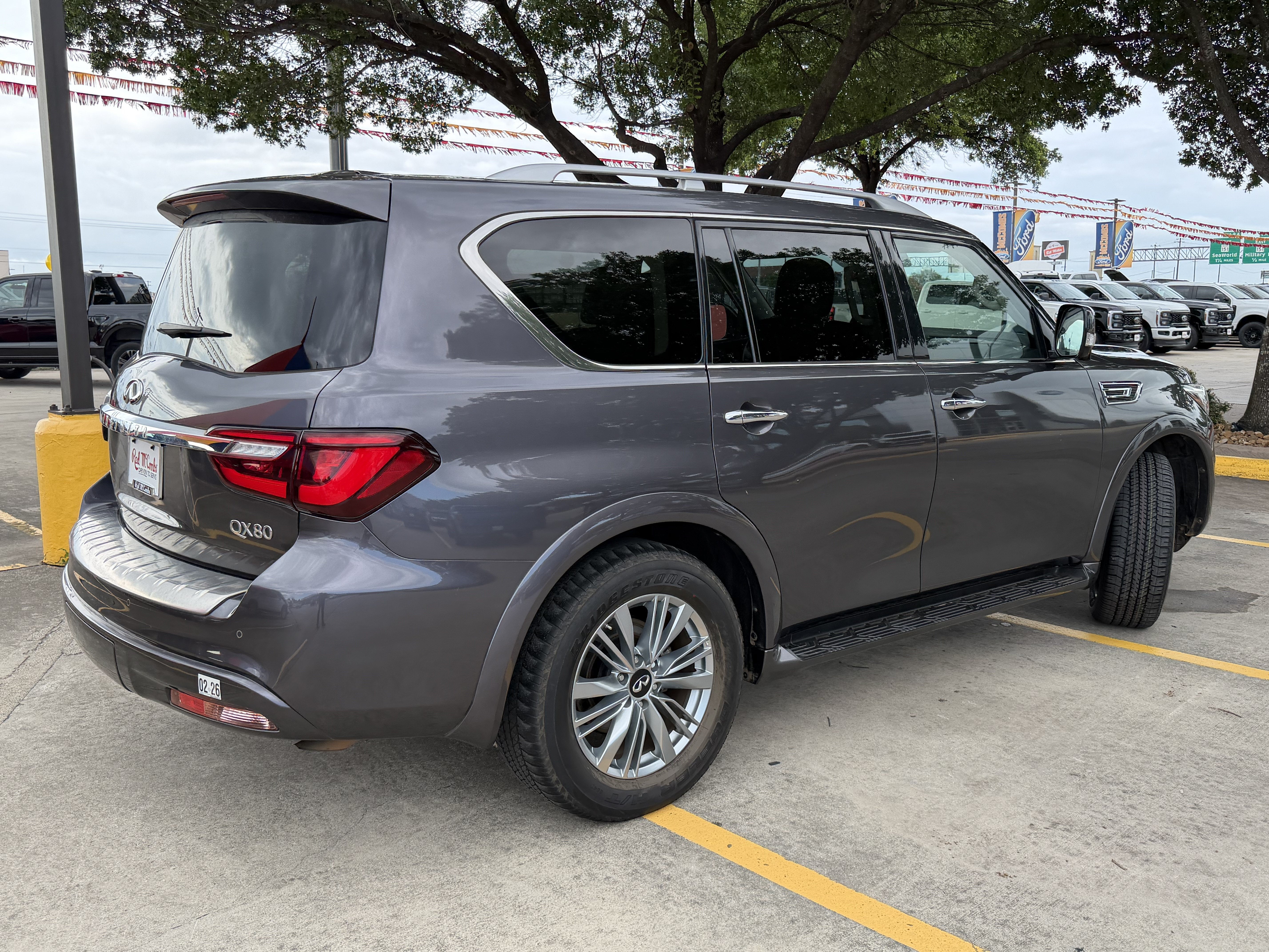 2024 INFINITI QX80 LUXE