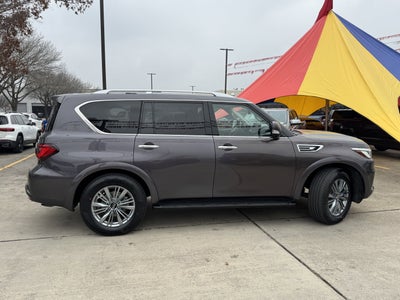 2024 INFINITI QX80 LUXE