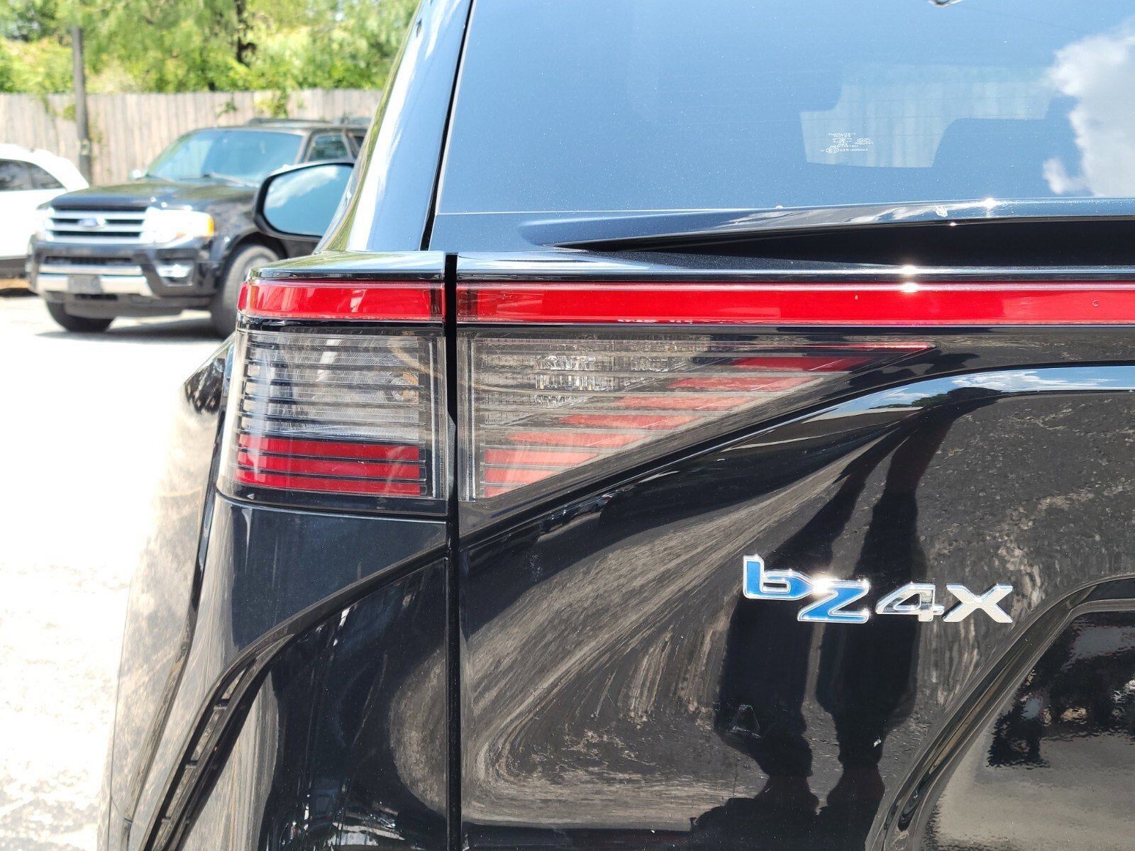 2025 Toyota bZ4X Limited