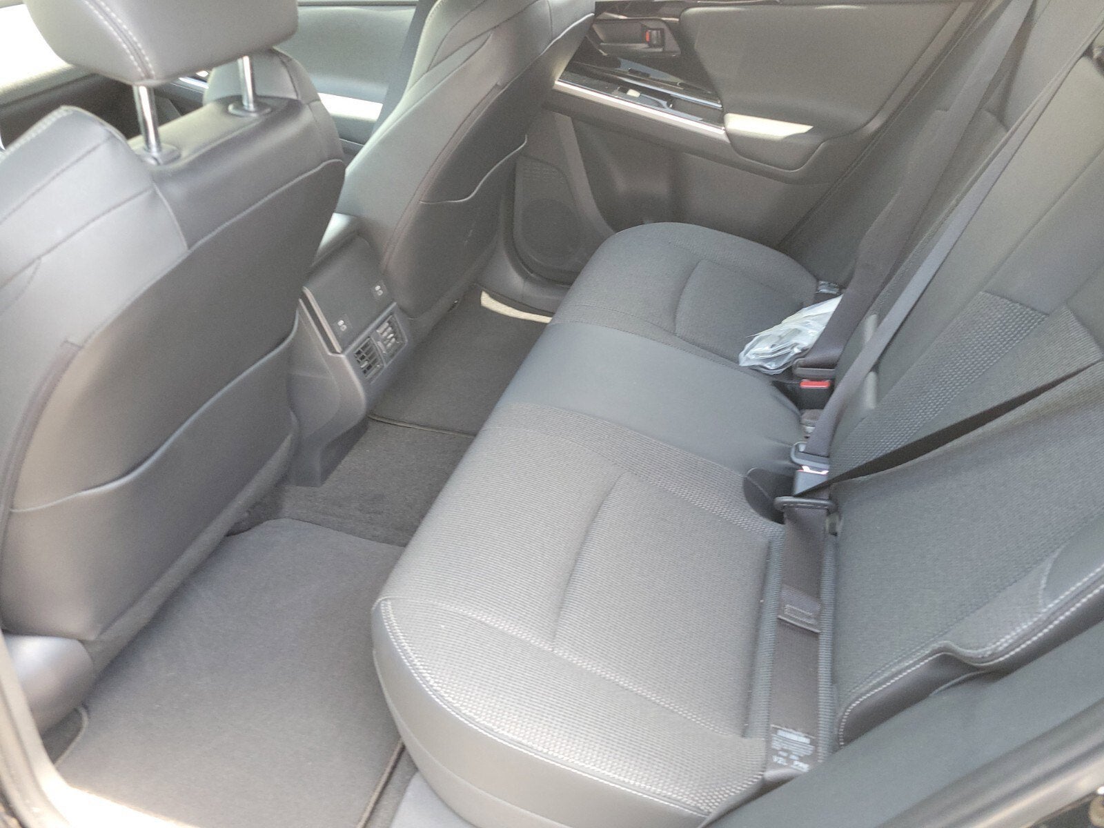 2025 Toyota bZ4X Limited