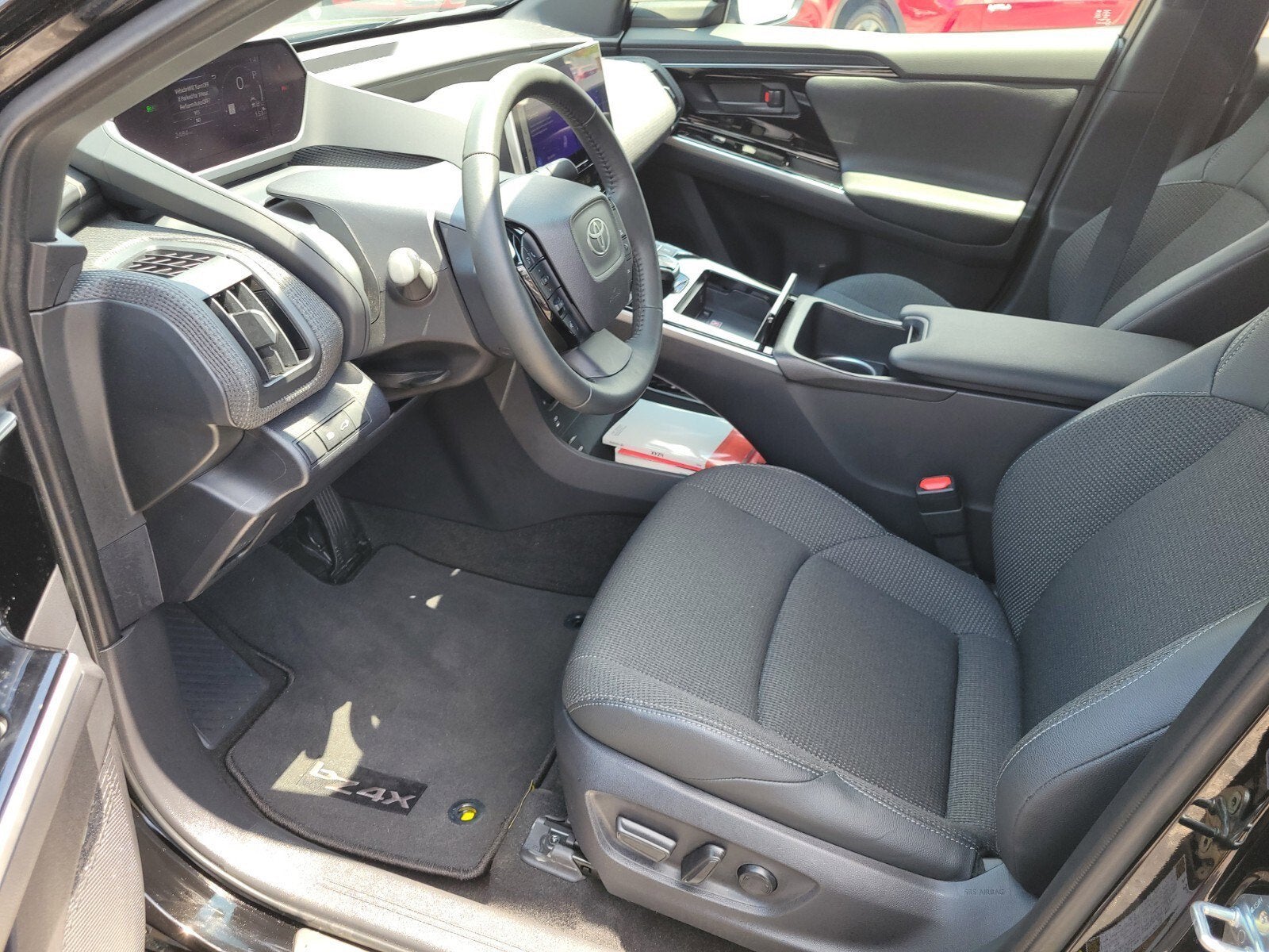 2025 Toyota bZ4X Limited