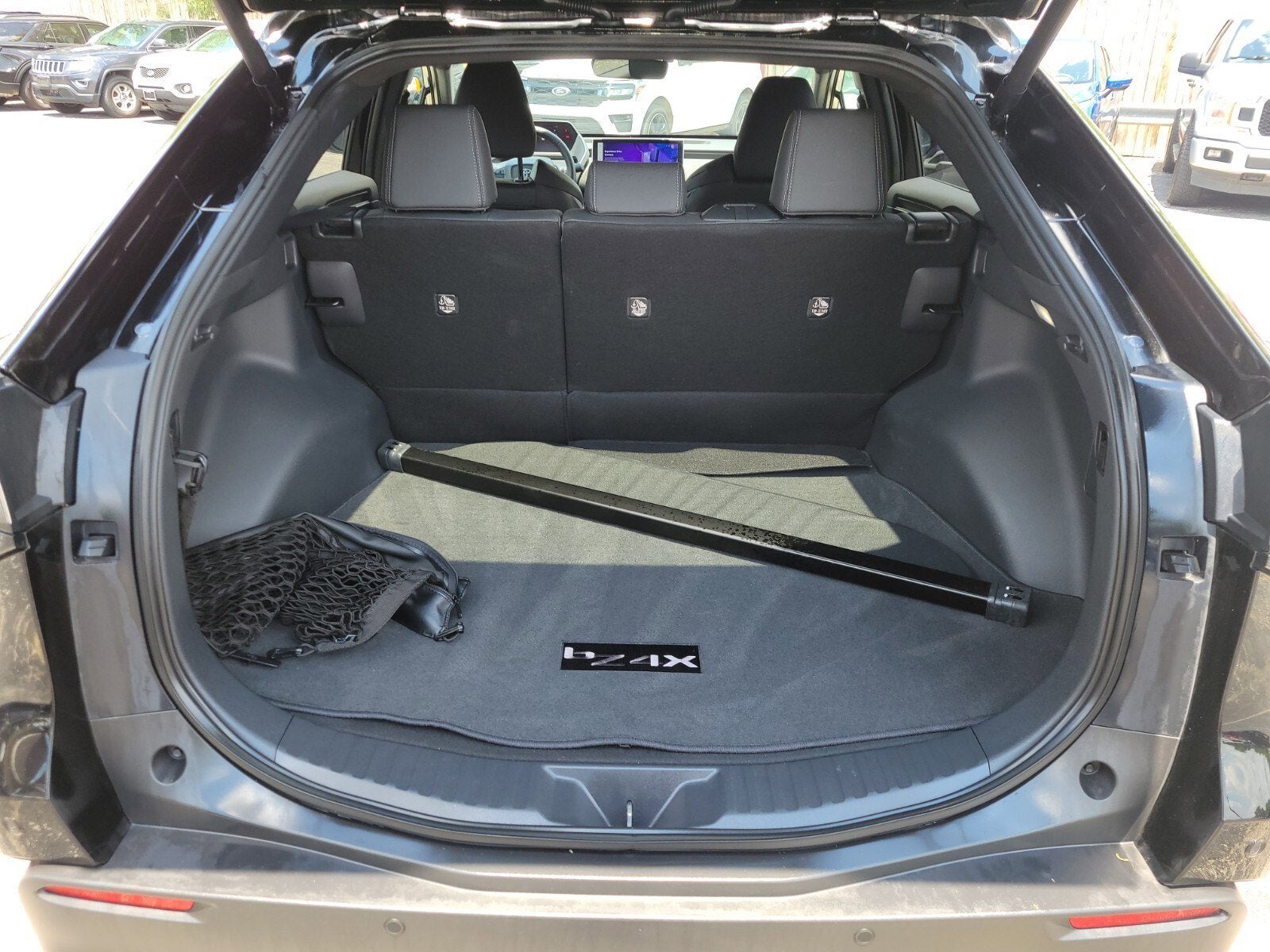 2025 Toyota bZ4X Limited