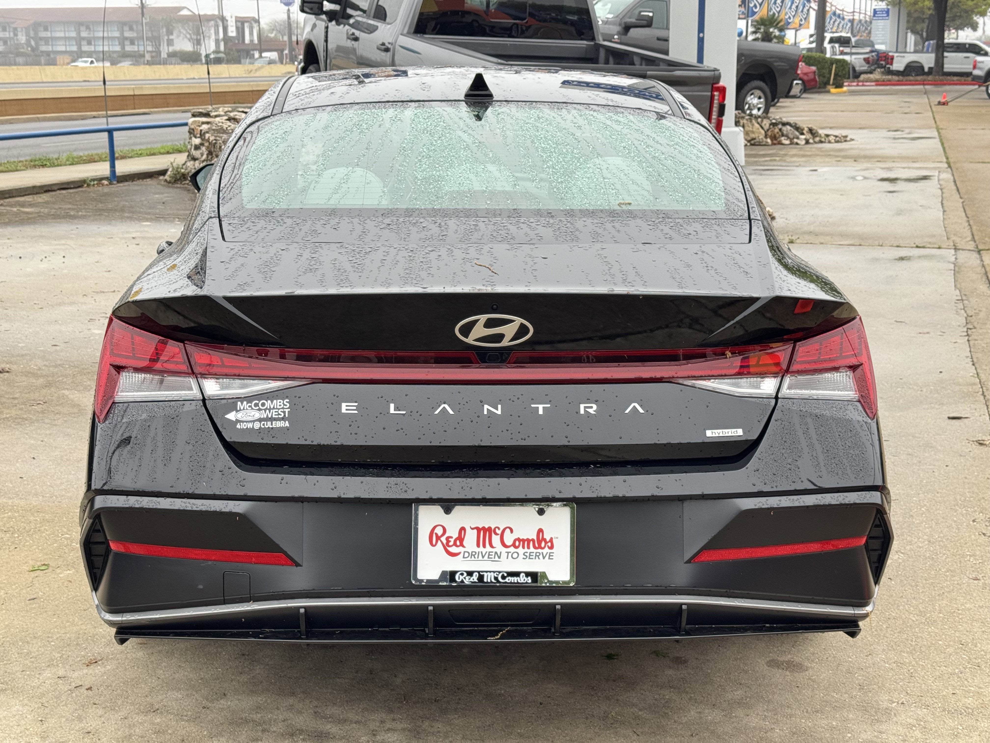2025 Hyundai Elantra HEV Limited