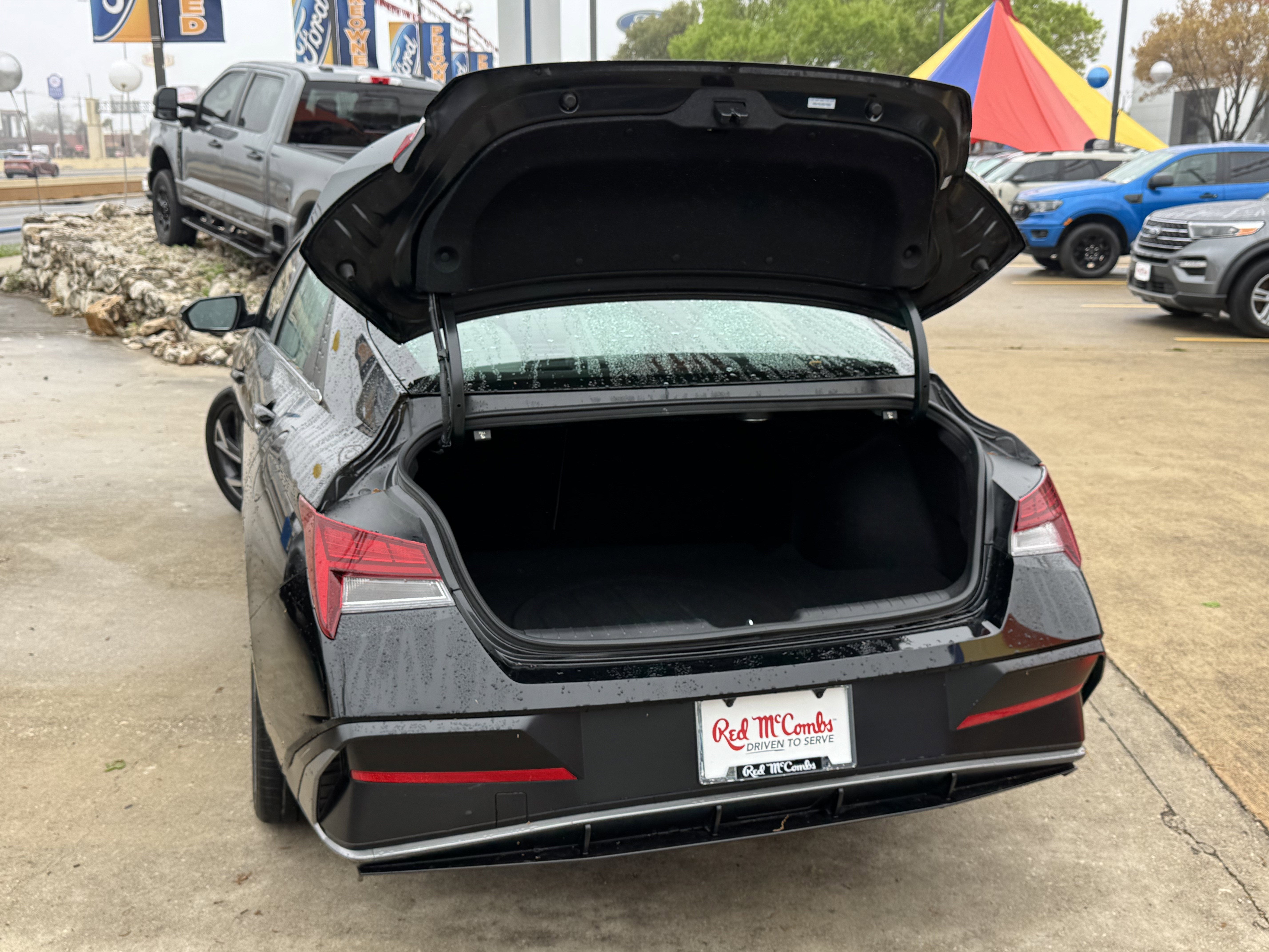 2025 Hyundai Elantra HEV Limited