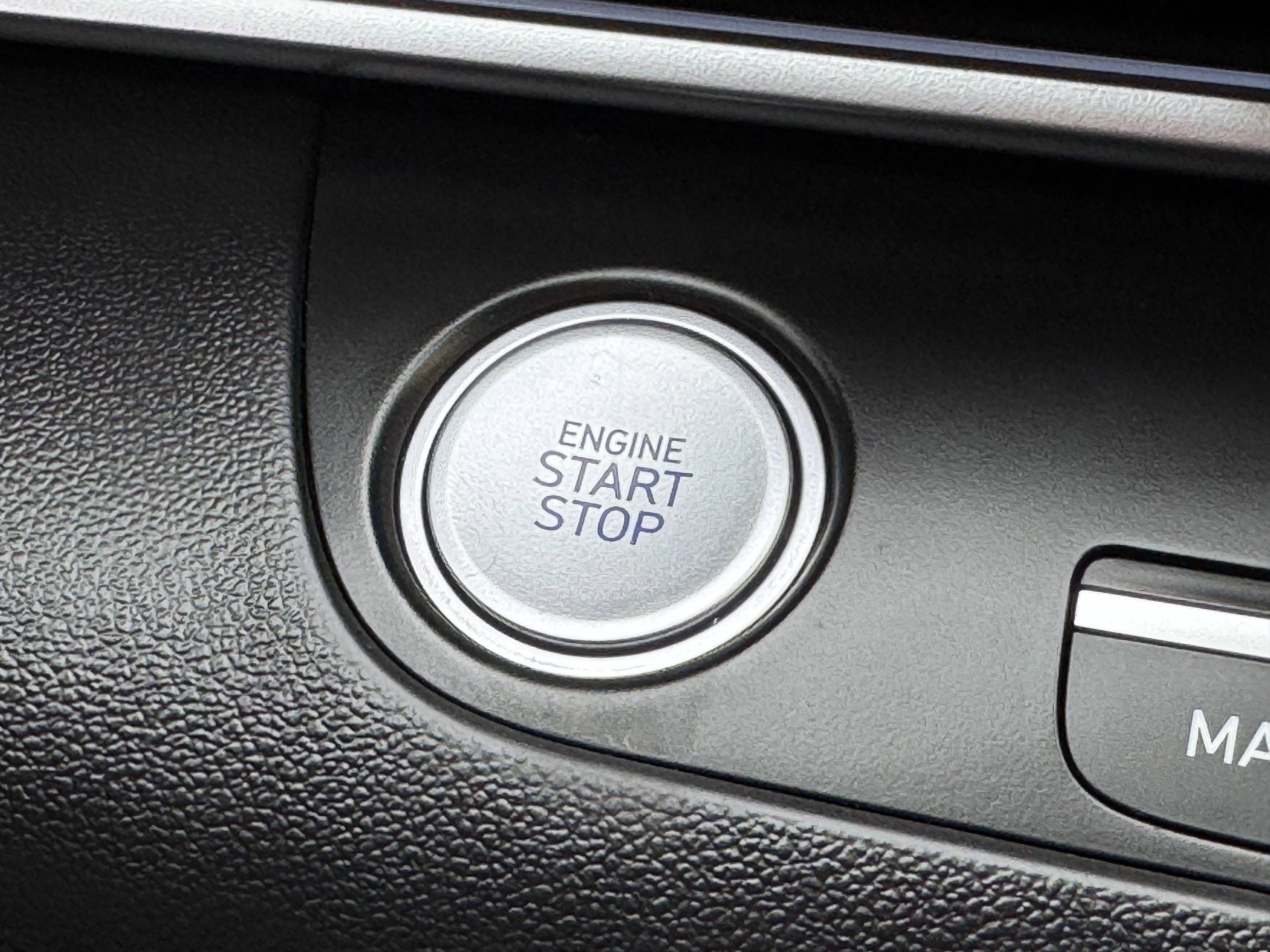 2025 Hyundai Elantra HEV Limited