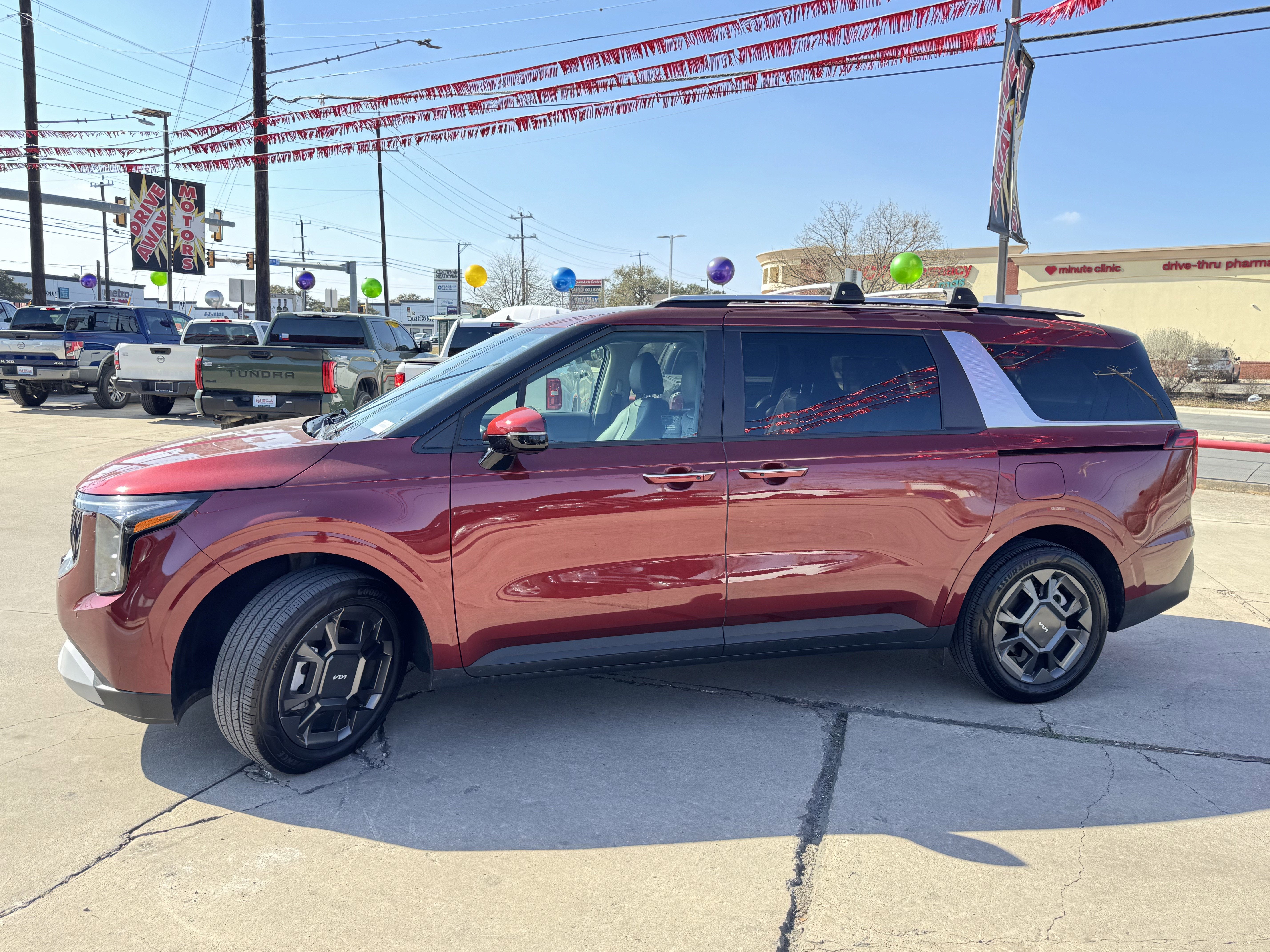 2025 Kia Carnival Hybrid EX