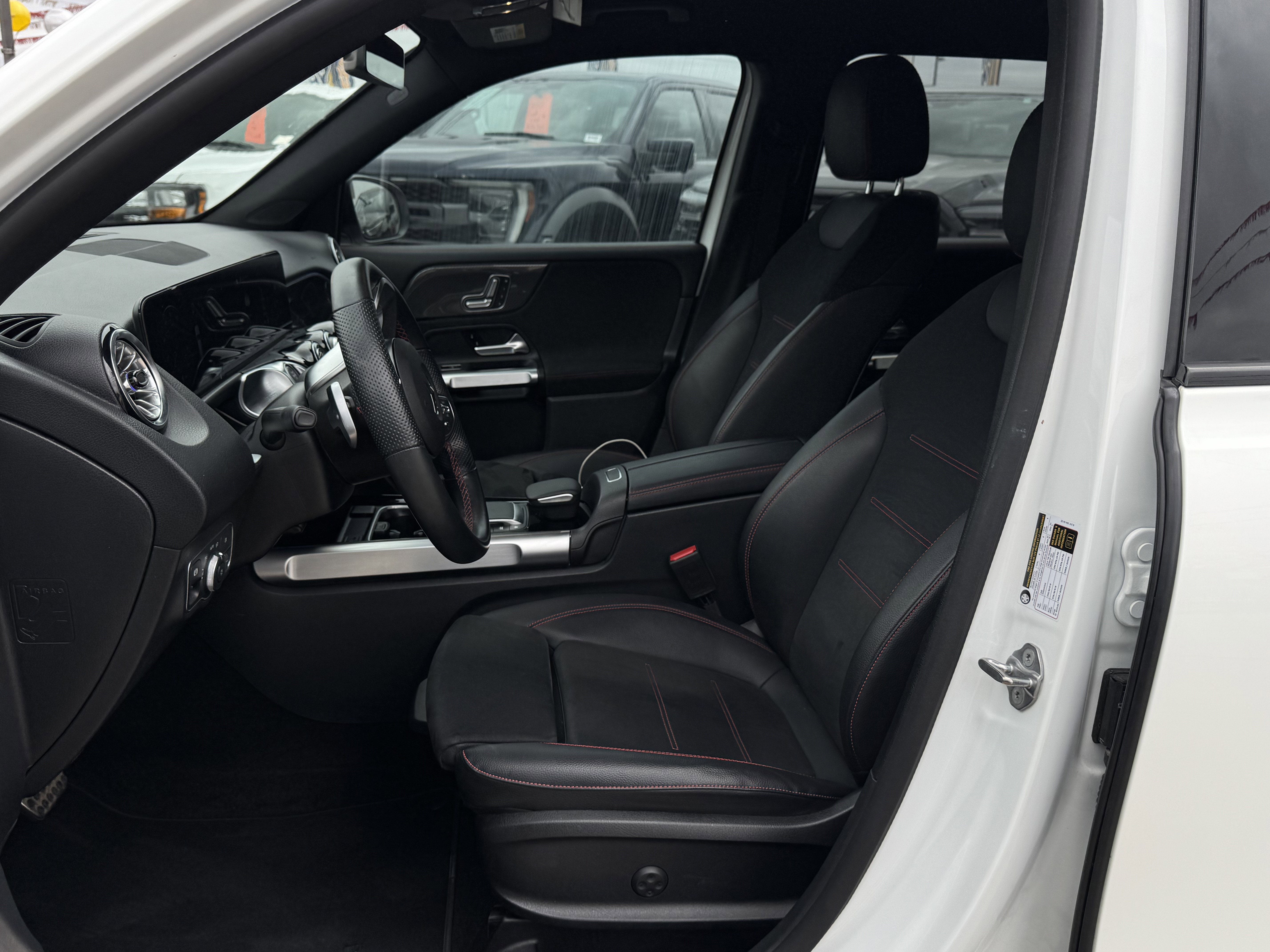 2023 Mercedes-Benz GLB 250 Base