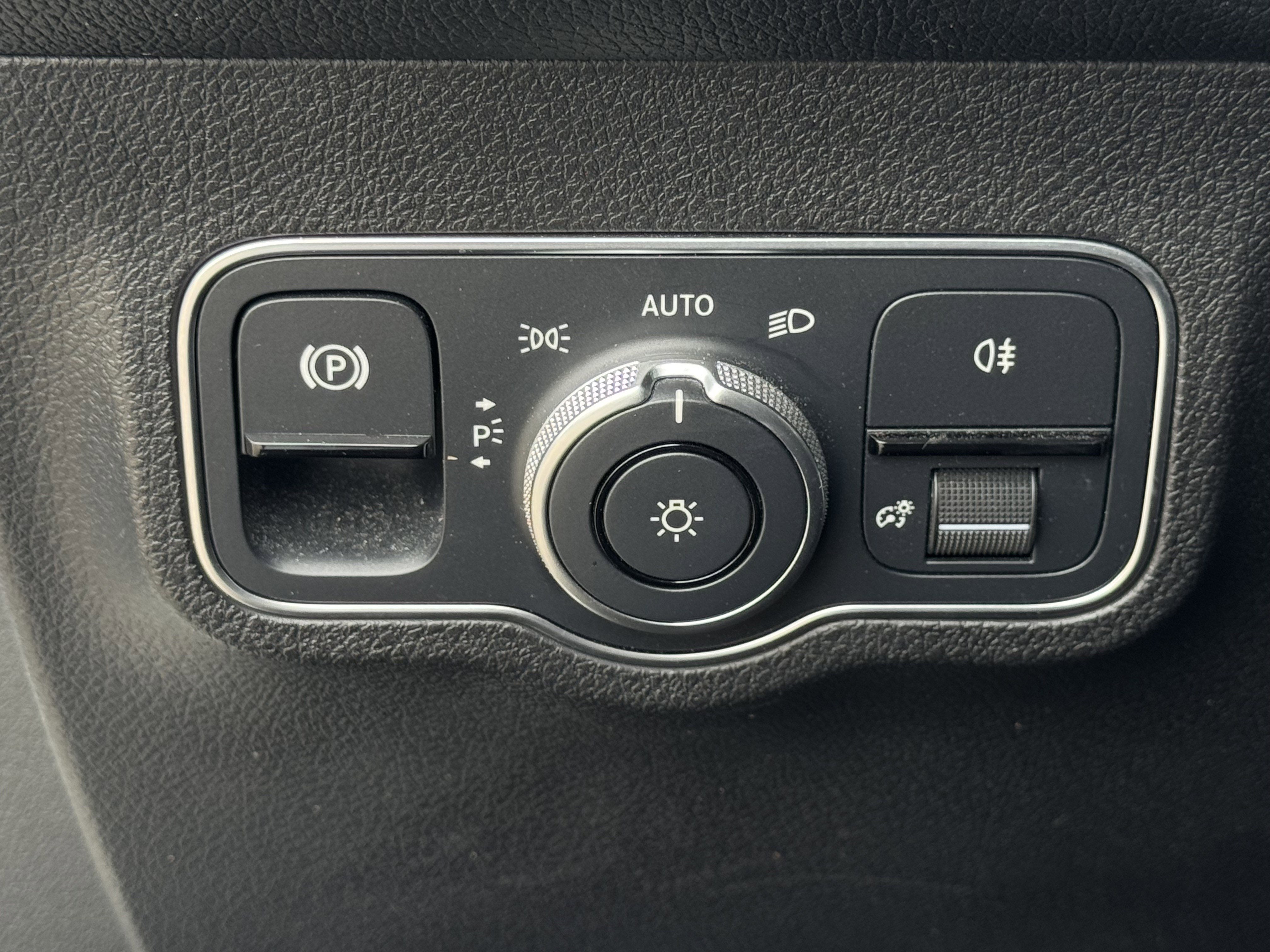 2023 Mercedes-Benz GLB 250 Base