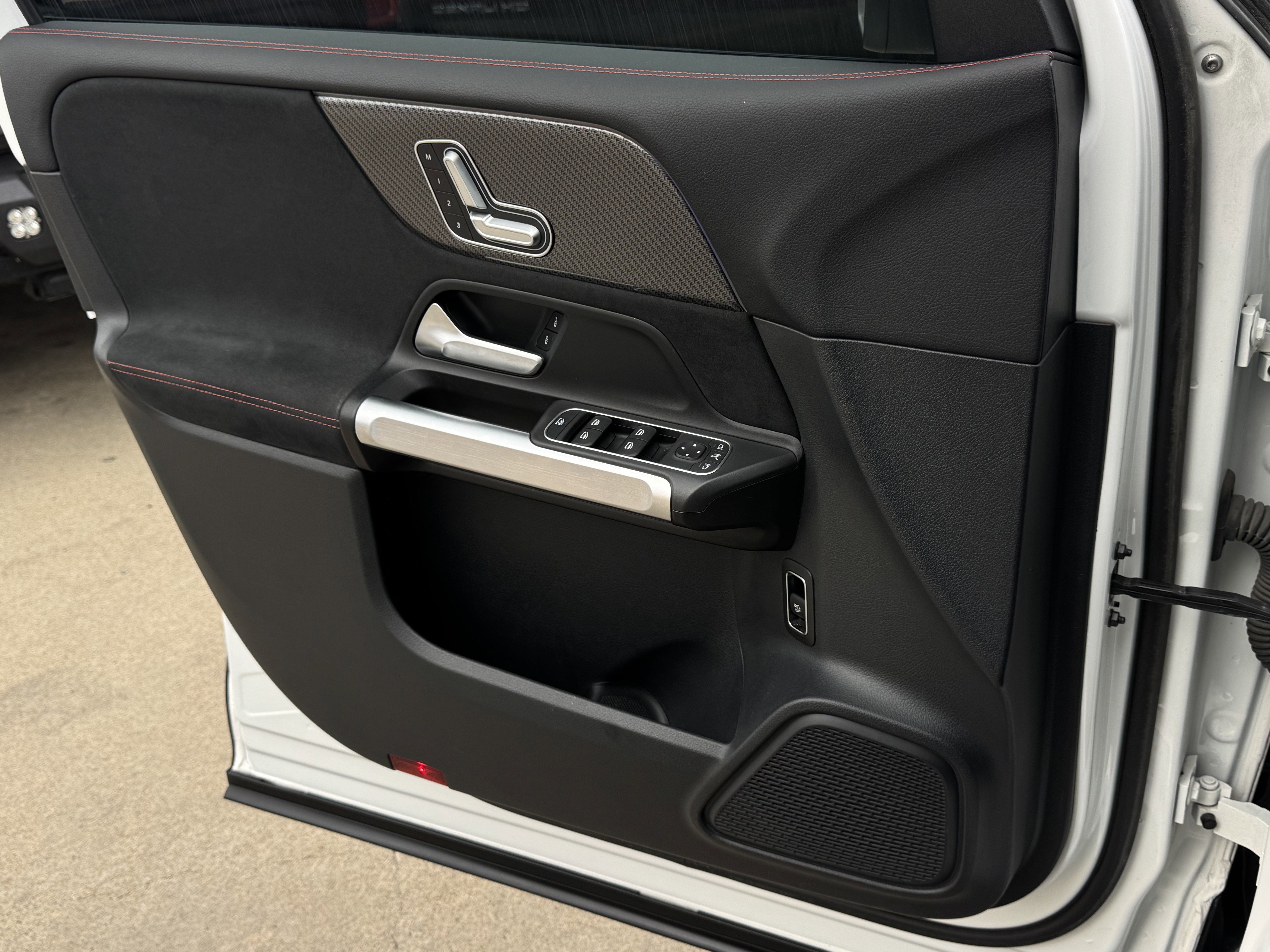 2023 Mercedes-Benz GLB 250 Base