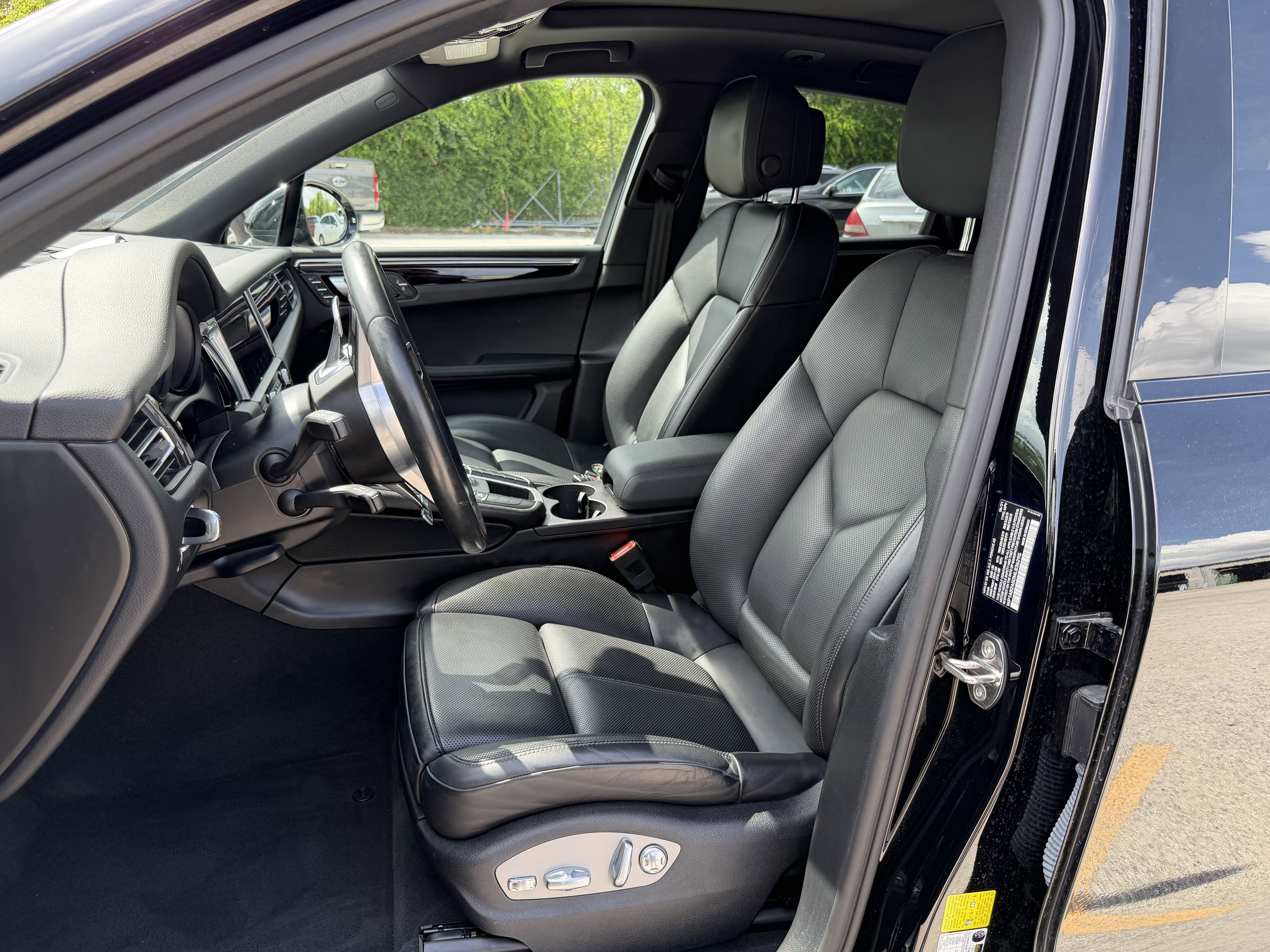 2021 Porsche Macan S