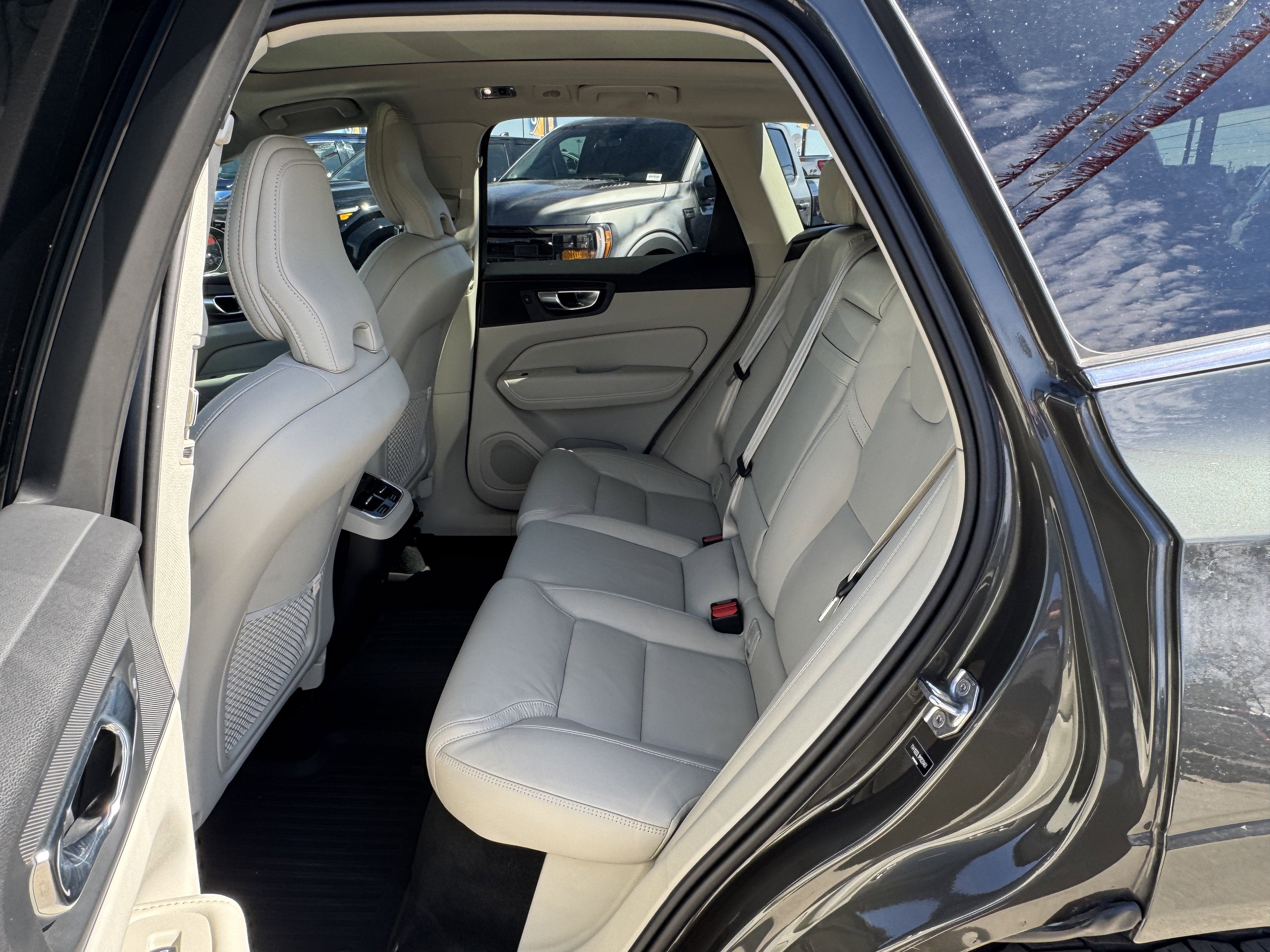 2021 Volvo XC60 T5 Inscription