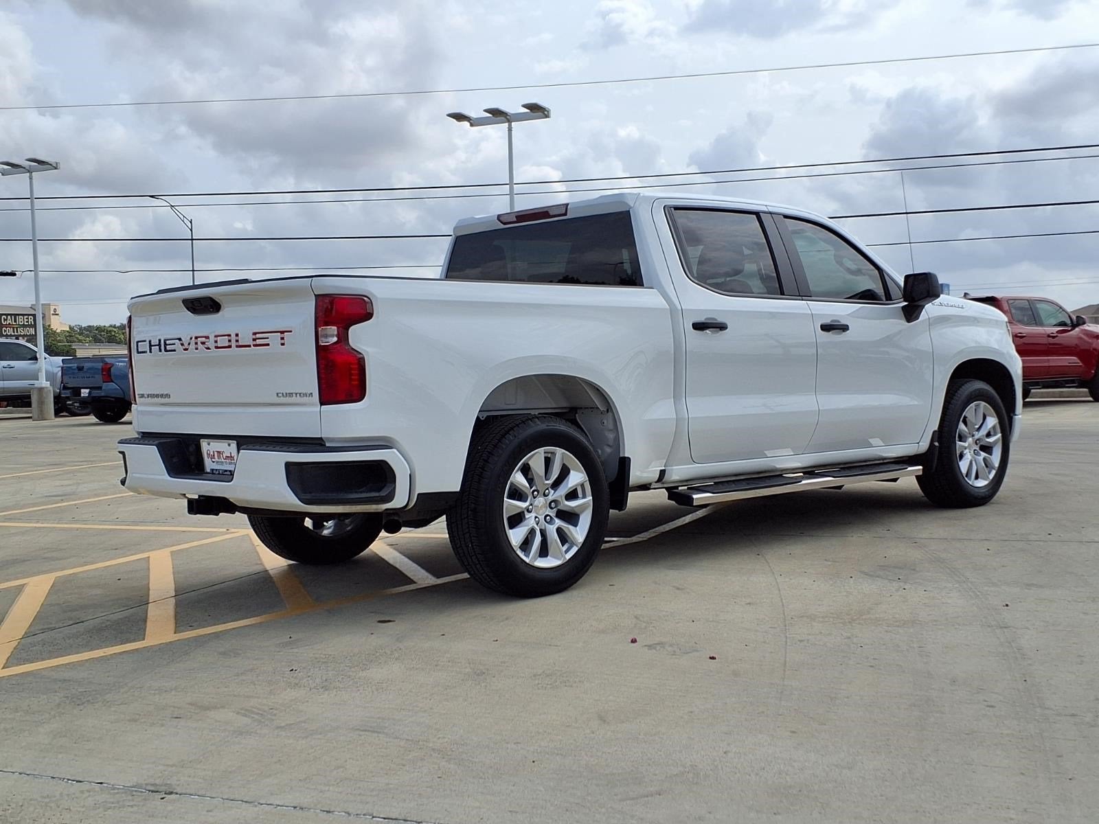 2025 Chevrolet Silverado 1500 Custom