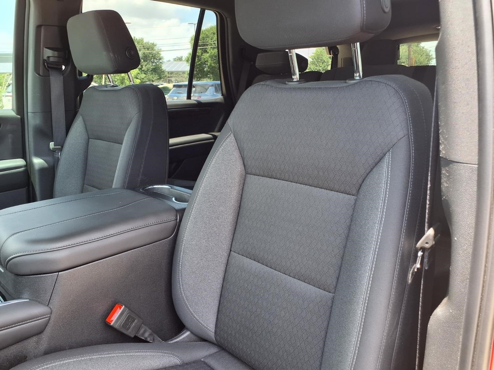 2025 Chevrolet Tahoe LS