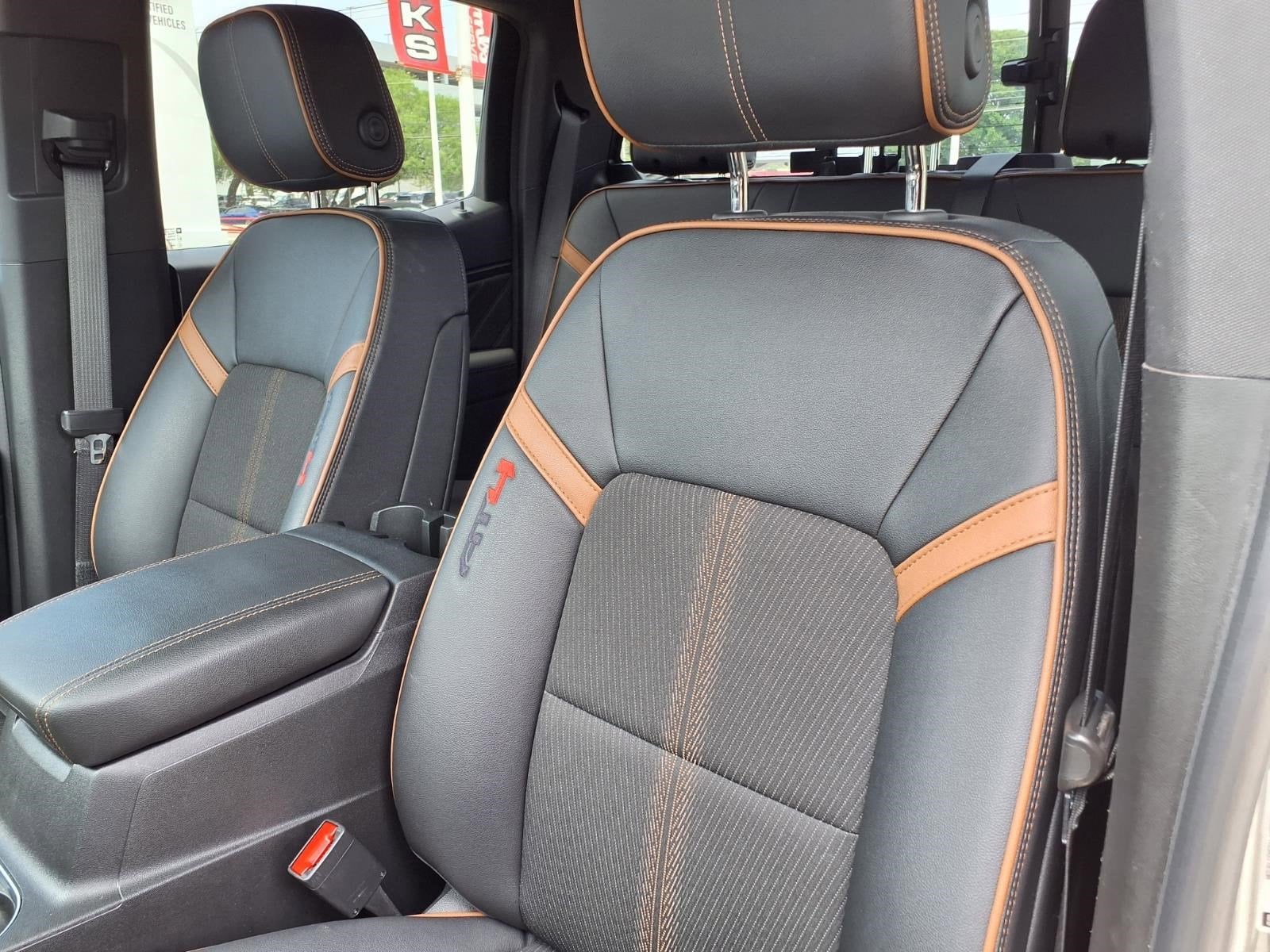 2023 GMC Canyon 4WD AT4