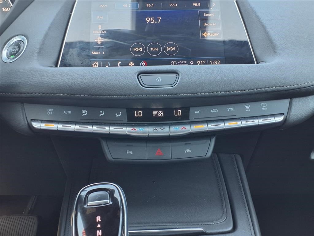 2023 Cadillac XT4 AWD Premium Luxury