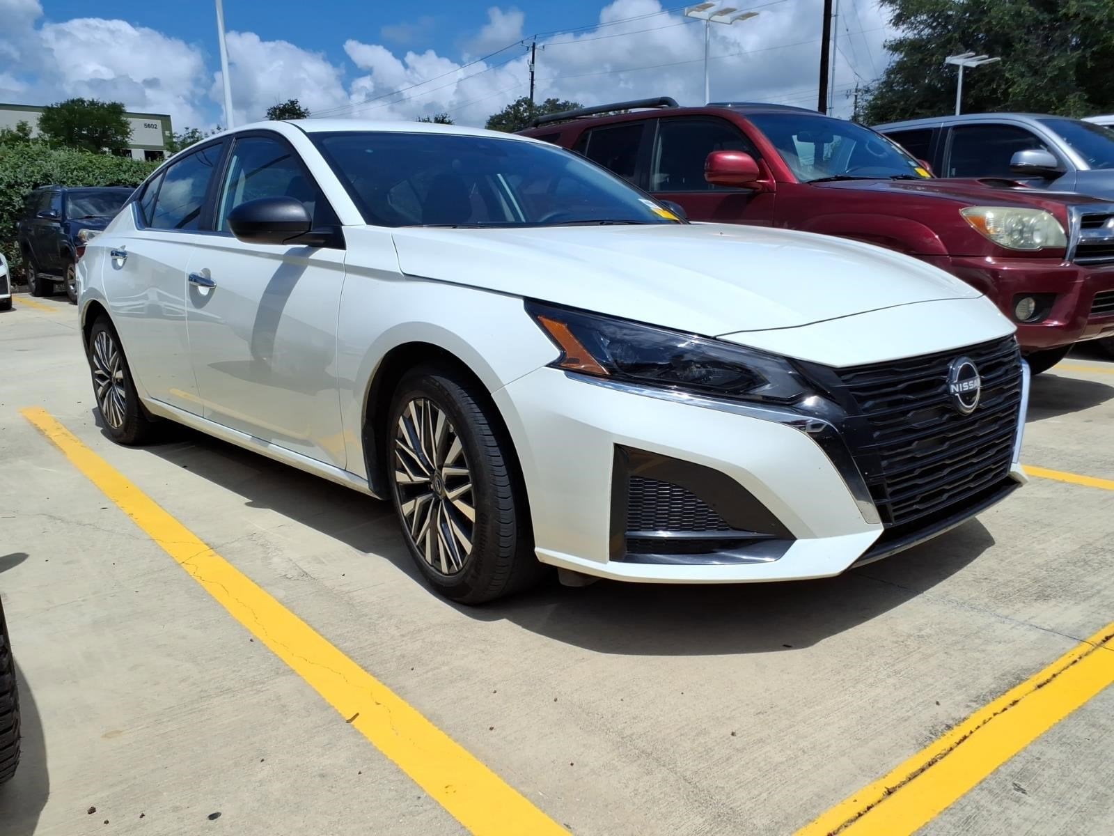 2025 Nissan Altima SV