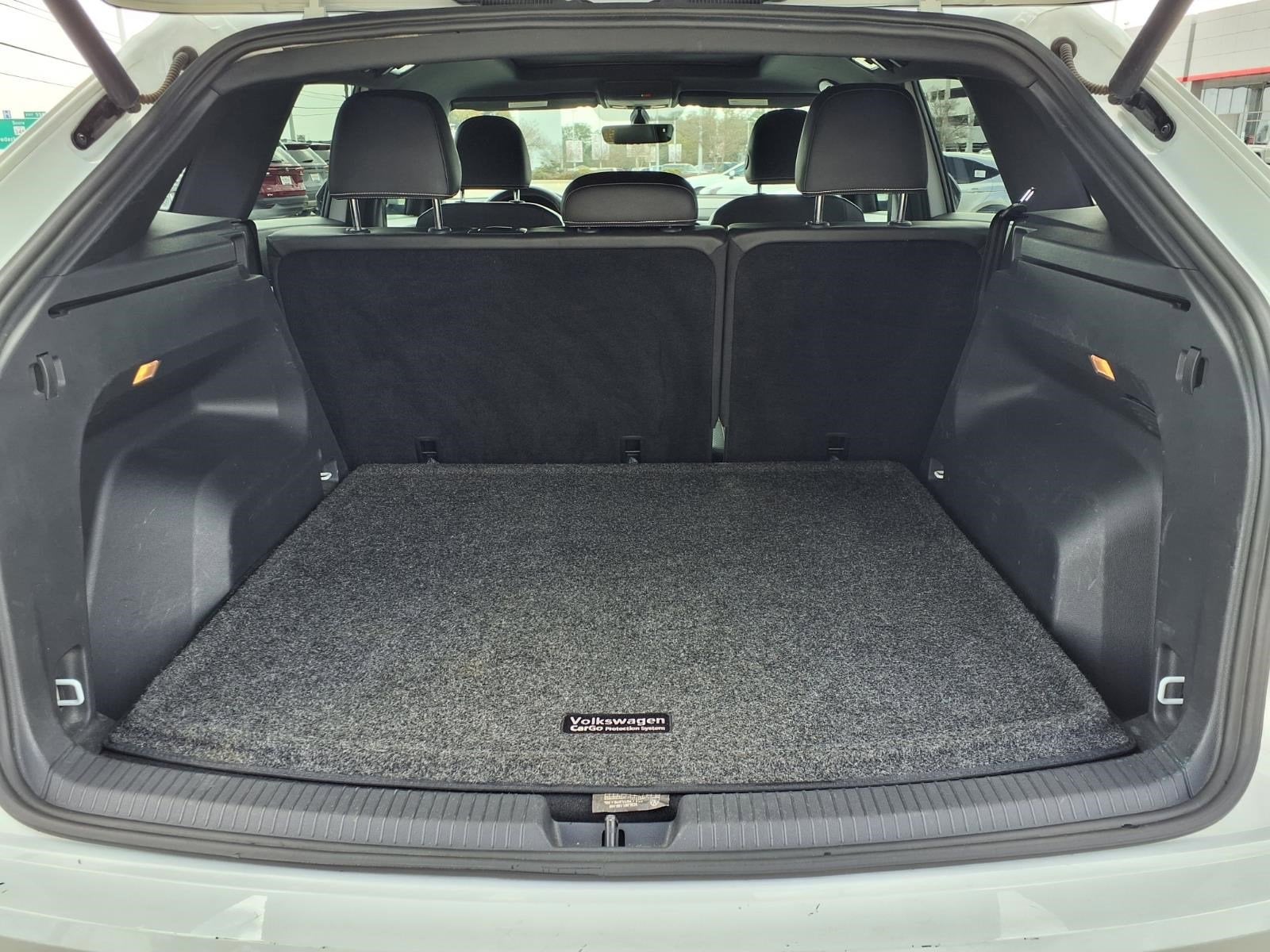 2022 Volkswagen Atlas Cross Sport 2.0T SE w/Technology