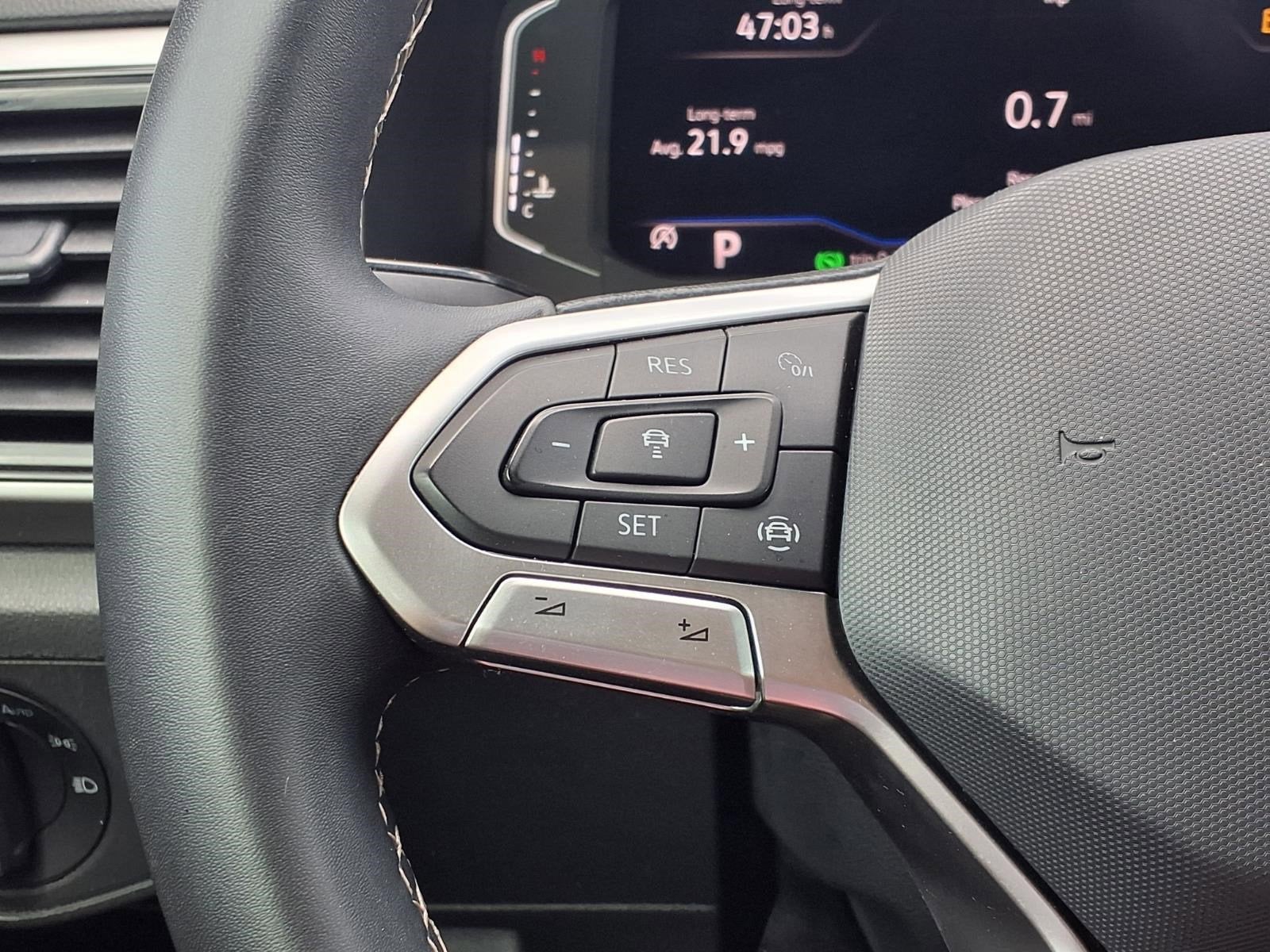 2022 Volkswagen Atlas Cross Sport 2.0T SE w/Technology