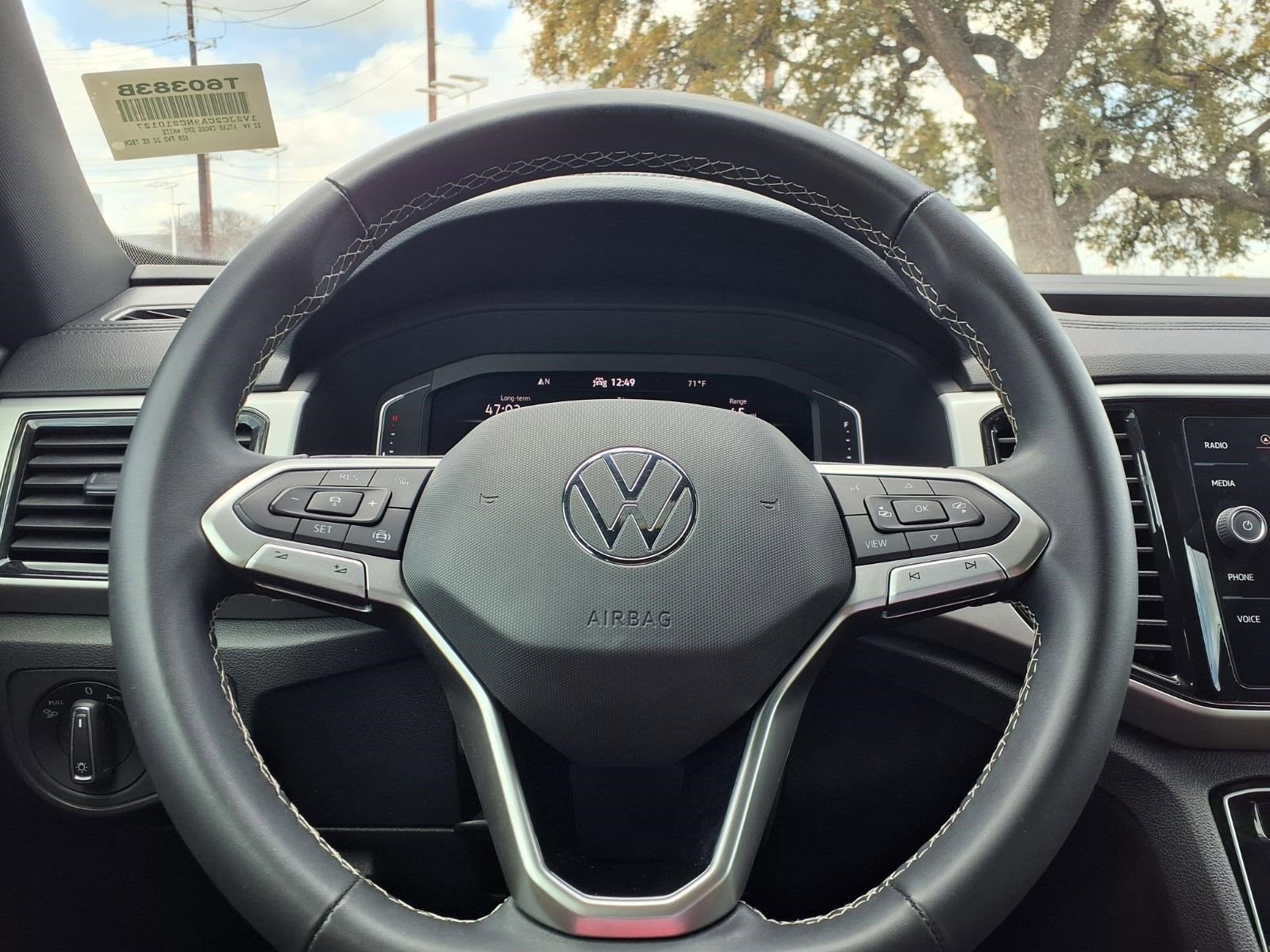 2022 Volkswagen Atlas Cross Sport 2.0T SE w/Technology