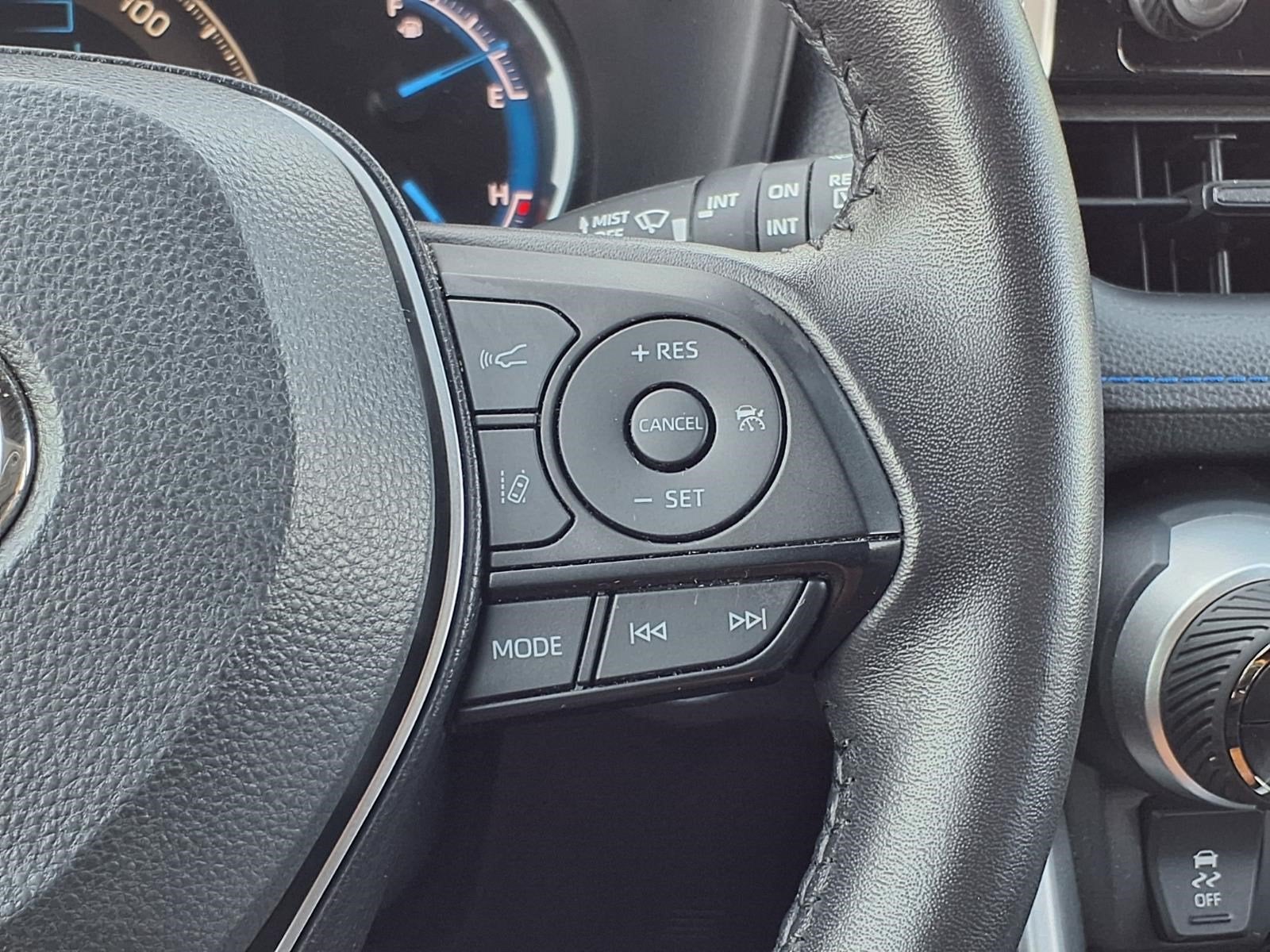 2024 Toyota RAV4 Hybrid SE