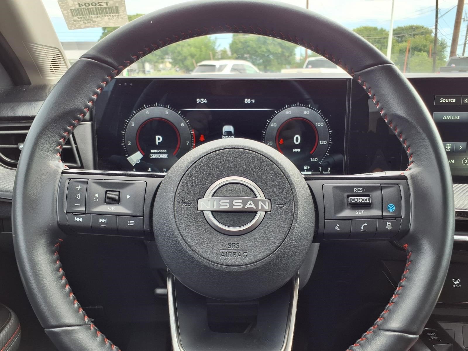 2025 Nissan Kicks SR