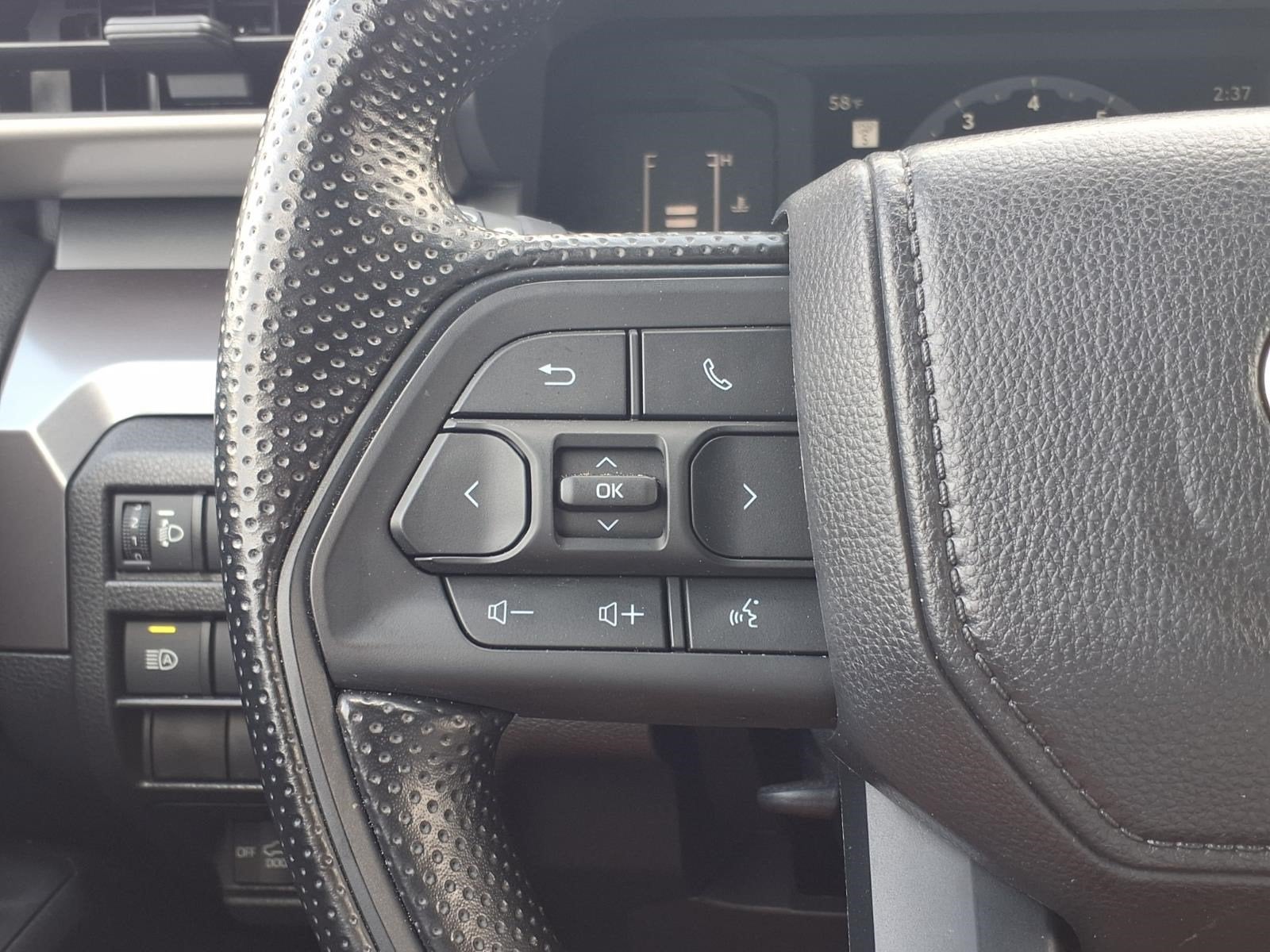 2026 Toyota Tacoma 2WD SR5