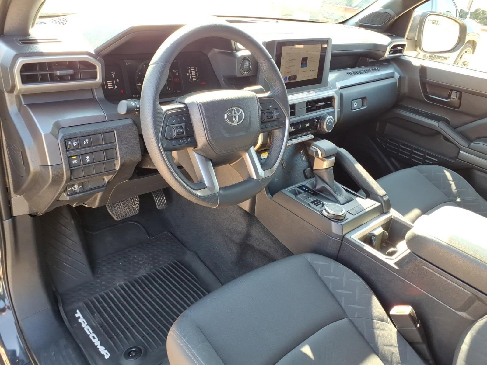 2025 Toyota Tacoma 4WD SR5