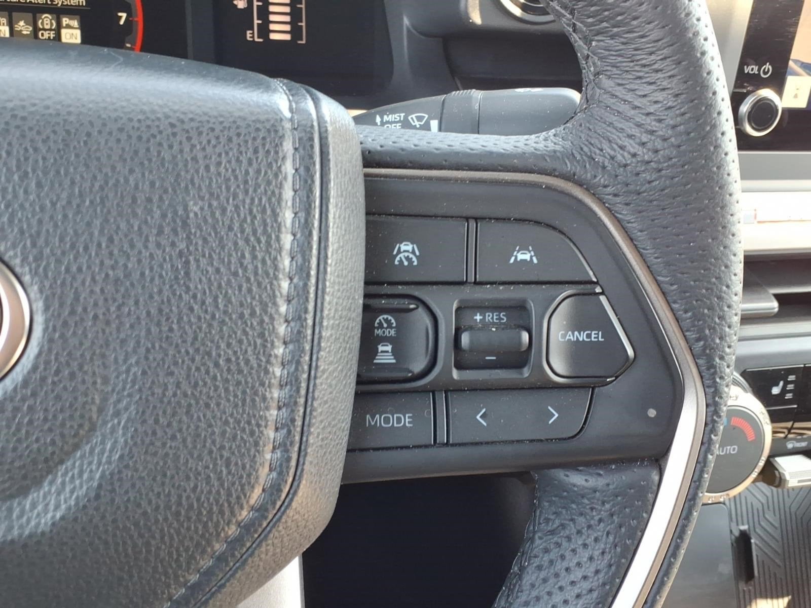 2025 Toyota Tacoma 4WD SR5