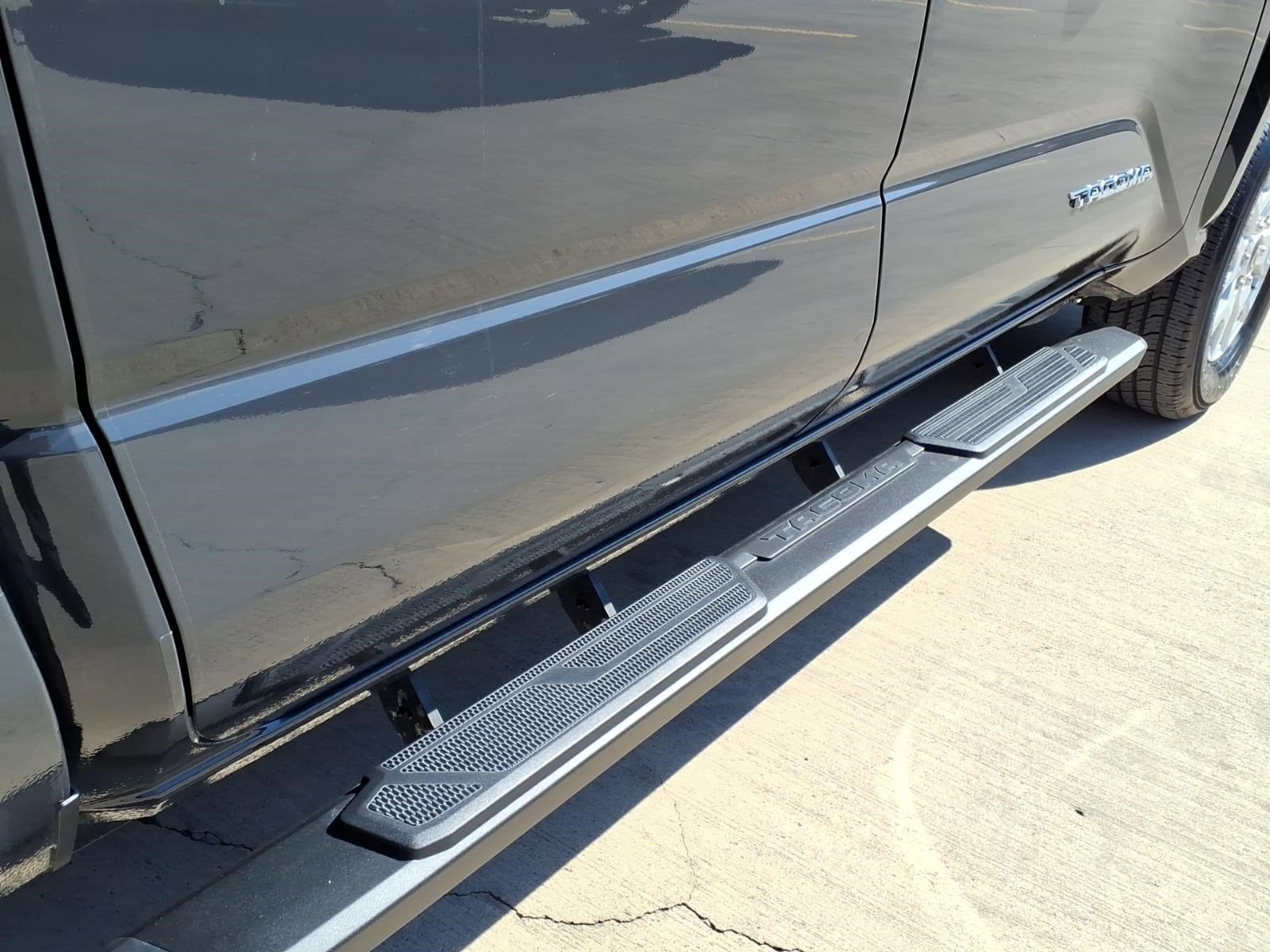 2025 Toyota Tacoma 4WD SR5