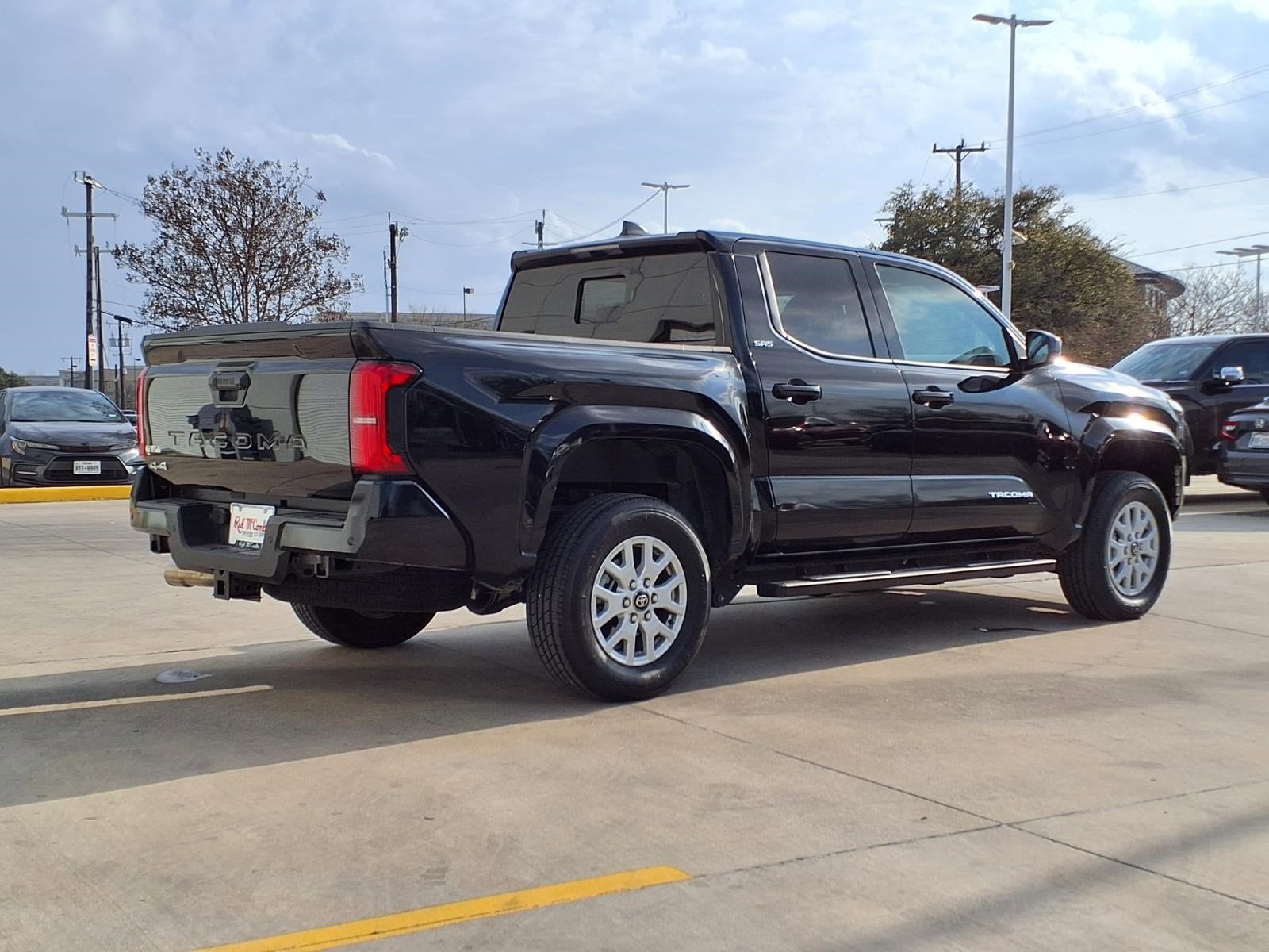2025 Toyota Tacoma 4WD SR5