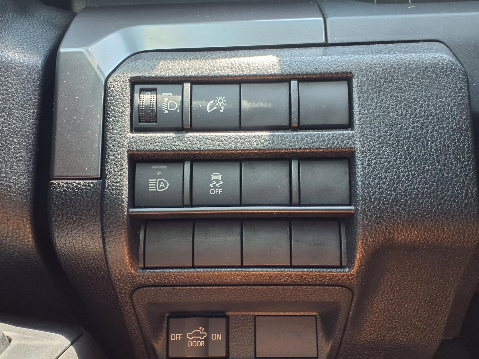 2025 Toyota Tacoma 4WD SR5