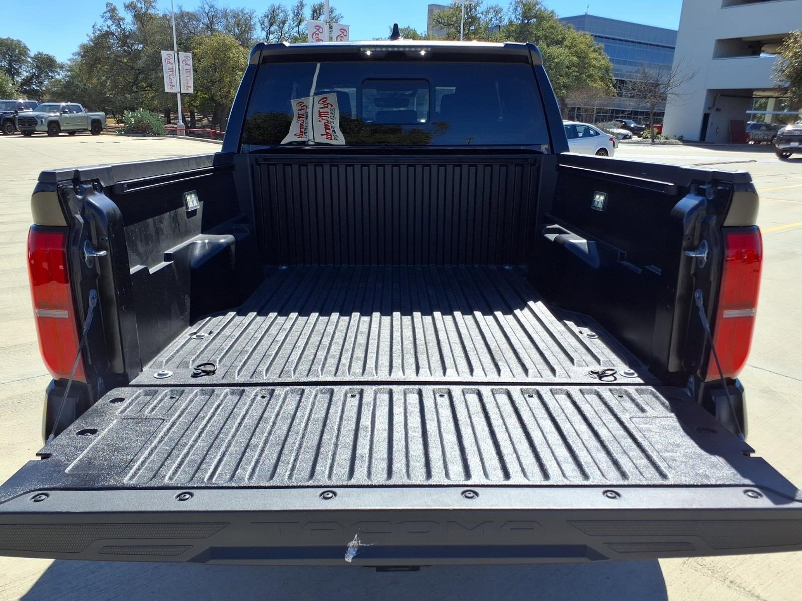 2025 Toyota Tacoma 4WD SR5