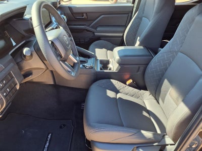 2025 Toyota Tacoma 4WD SR5