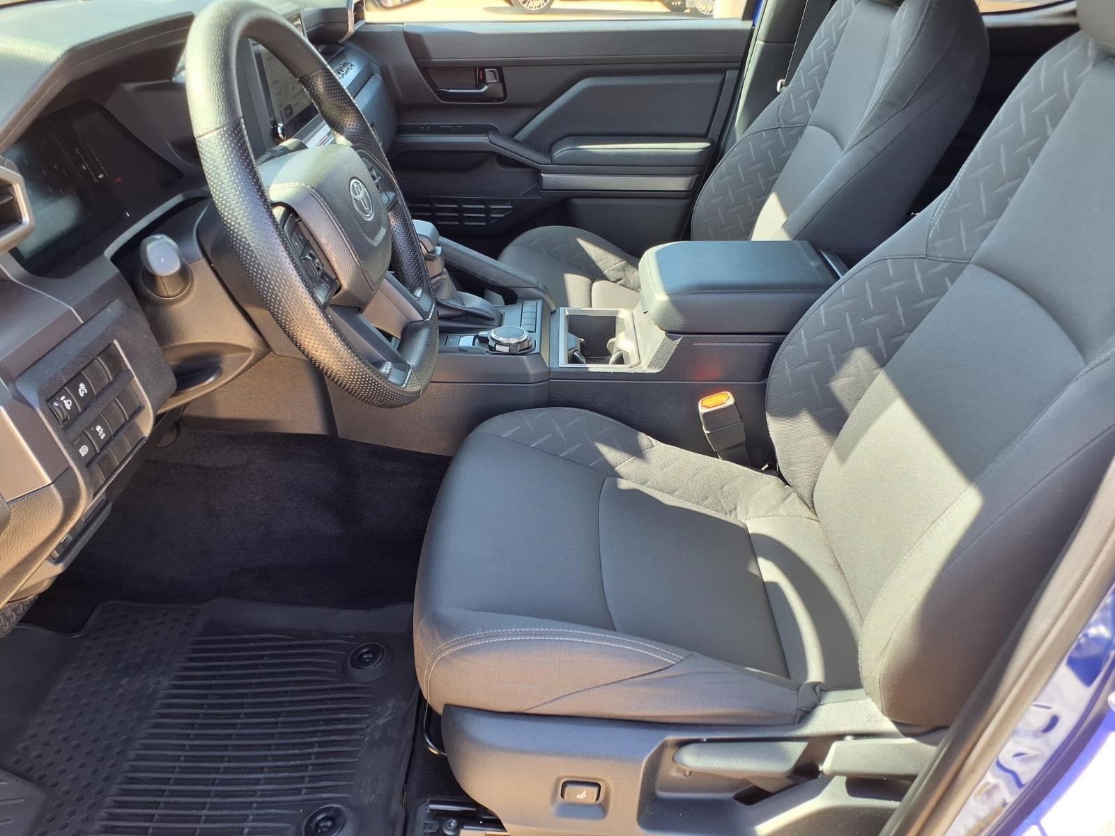 2025 Toyota Tacoma 4WD SR5