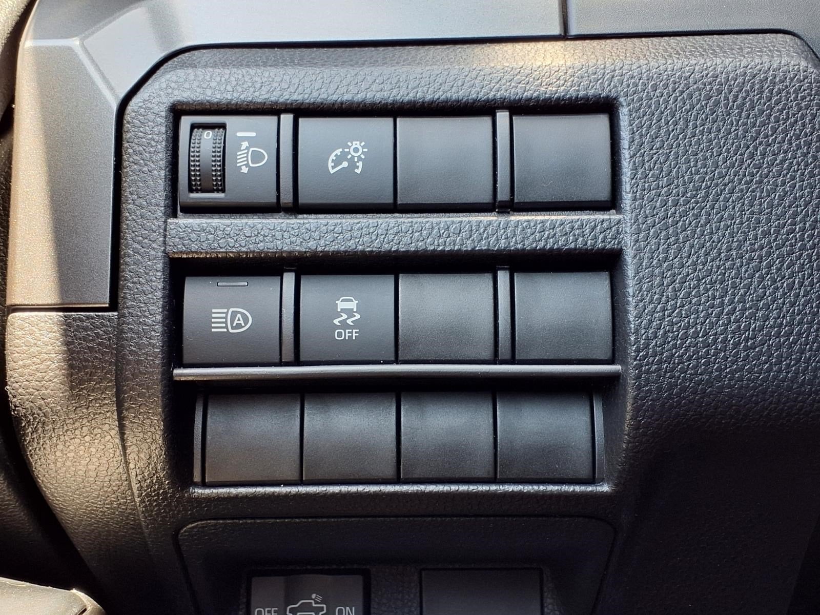 2026 Toyota Tacoma 2WD SR5