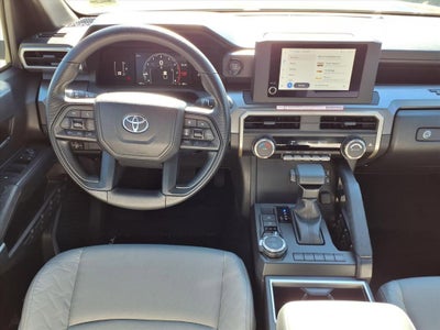 2025 Toyota Tacoma 4WD SR5