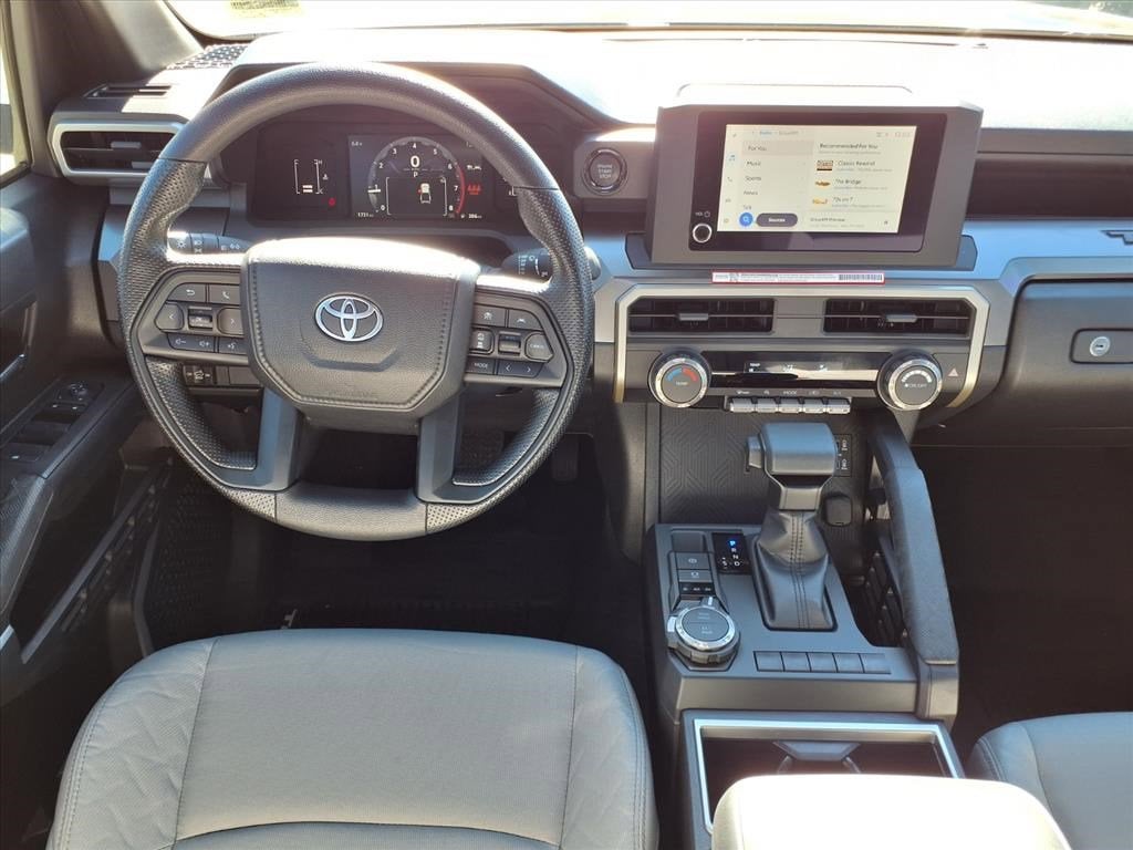 2025 Toyota Tacoma 4WD SR5