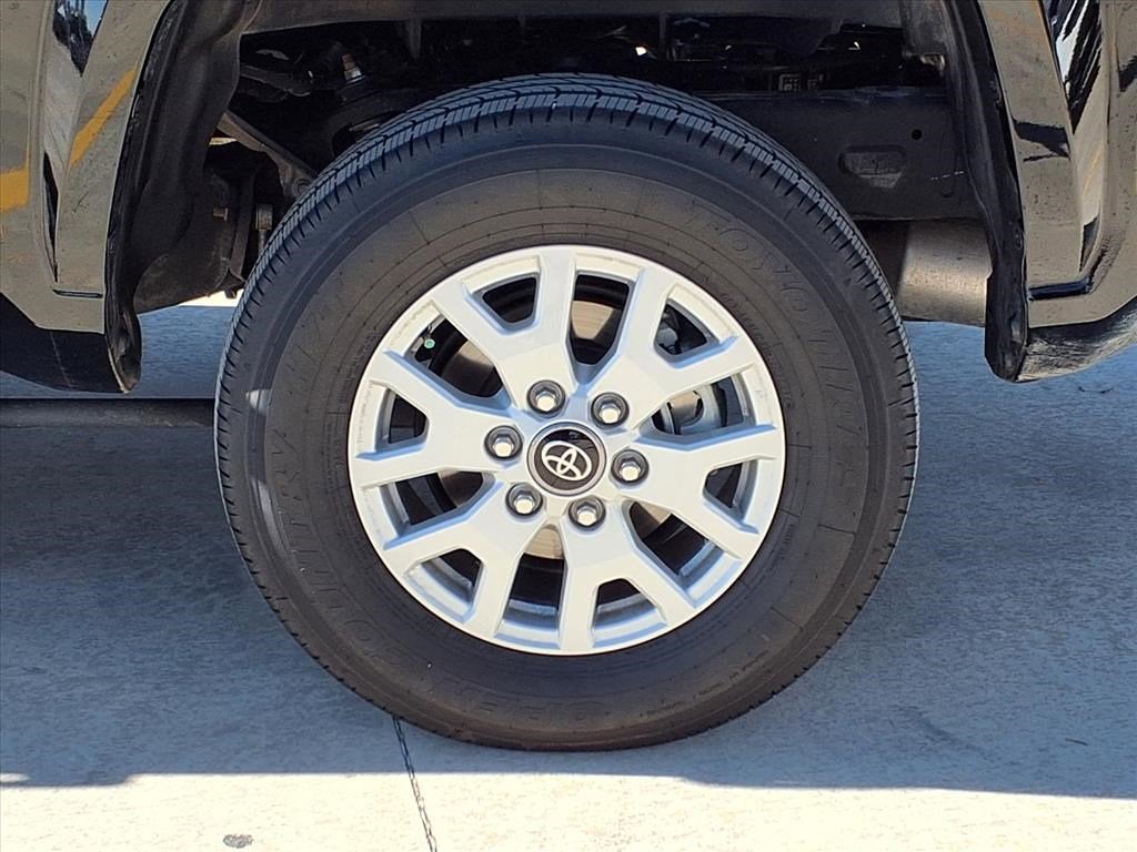 2025 Toyota Tacoma 4WD SR5