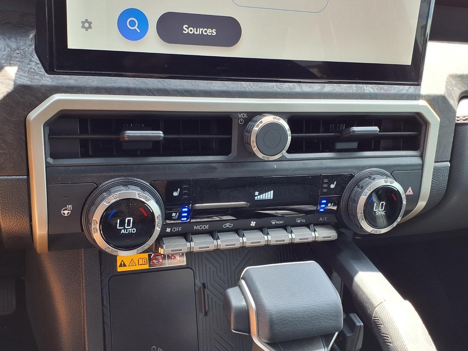 2025 Toyota Tacoma 4WD Limited Hybrid