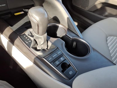 2024 Toyota Camry Hybrid SE
