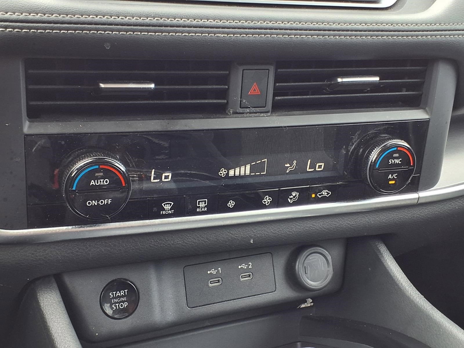 2025 Nissan Rogue SV