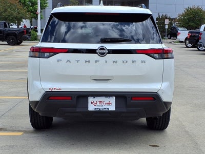 2025 Nissan Pathfinder SV